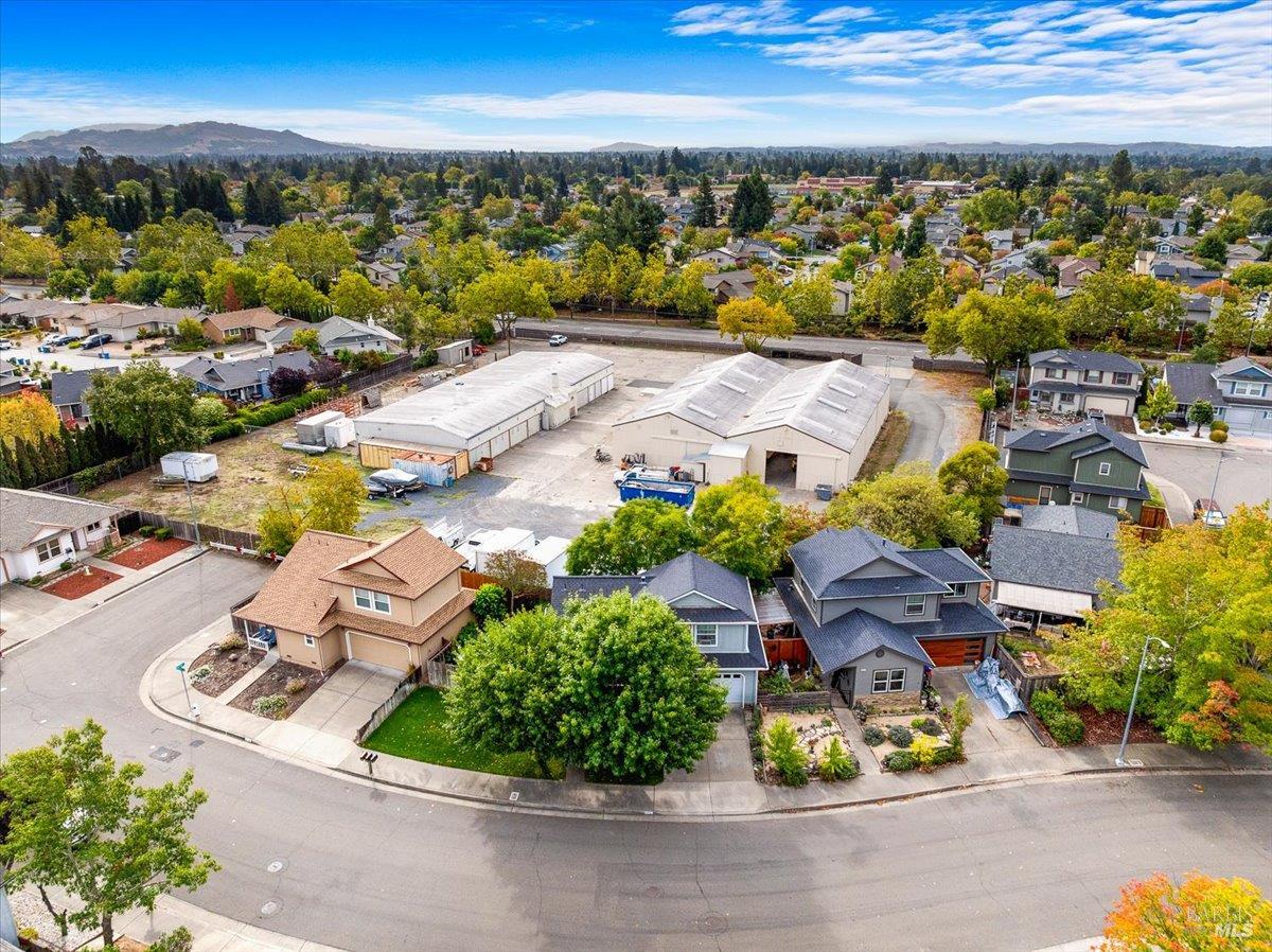 Detail Gallery Image 22 of 25 For 2522 Sam Dr, Santa Rosa,  CA 95403 - 2 Beds | 1/1 Baths