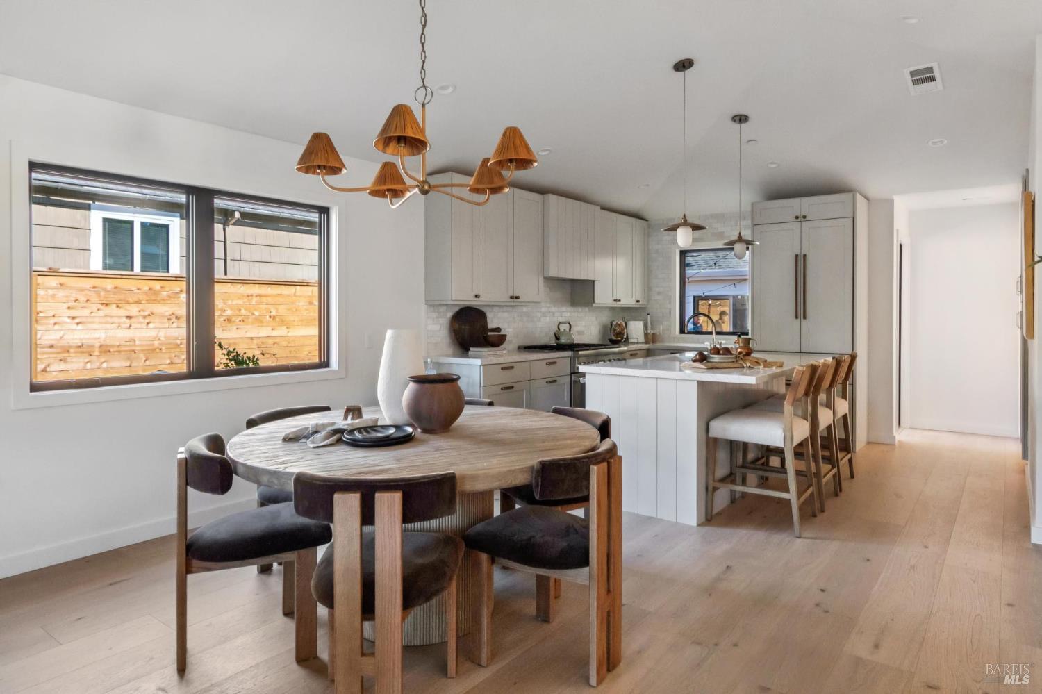 Detail Gallery Image 10 of 62 For 78 Nelson Ave, Mill Valley,  CA 94941 - 4 Beds | 3/1 Baths