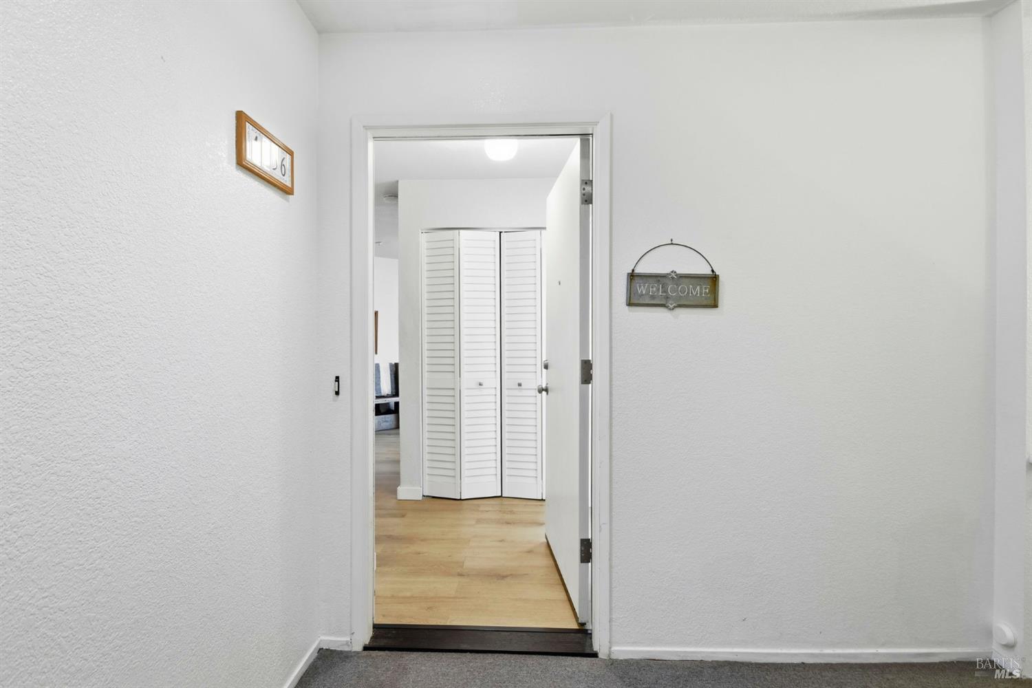 Detail Gallery Image 2 of 32 For 1536 Mission Blvd, Santa Rosa,  CA 95409 - 2 Beds | 2/1 Baths