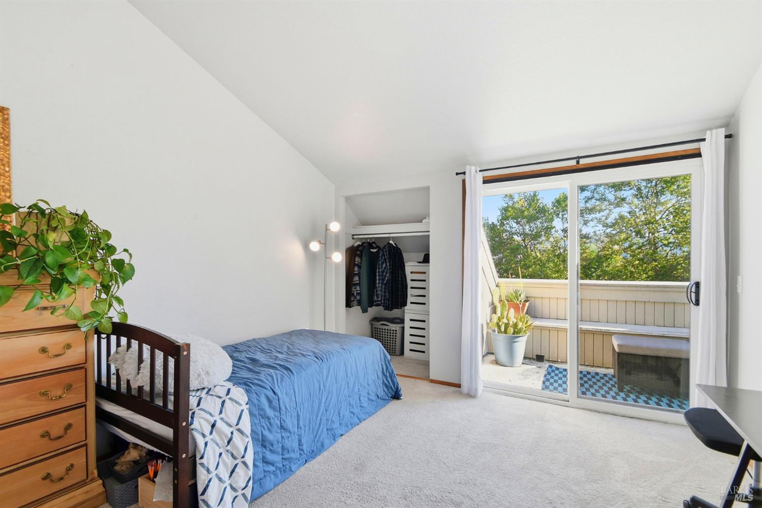 Detail Gallery Image 20 of 32 For 1536 Mission Blvd, Santa Rosa,  CA 95409 - 2 Beds | 2/1 Baths