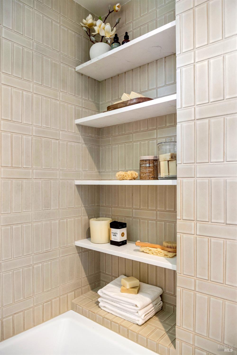 Detail Gallery Image 44 of 87 For 17285 Hillcrest Ave, Sonoma,  CA 95476 - 3 Beds | 3 Baths