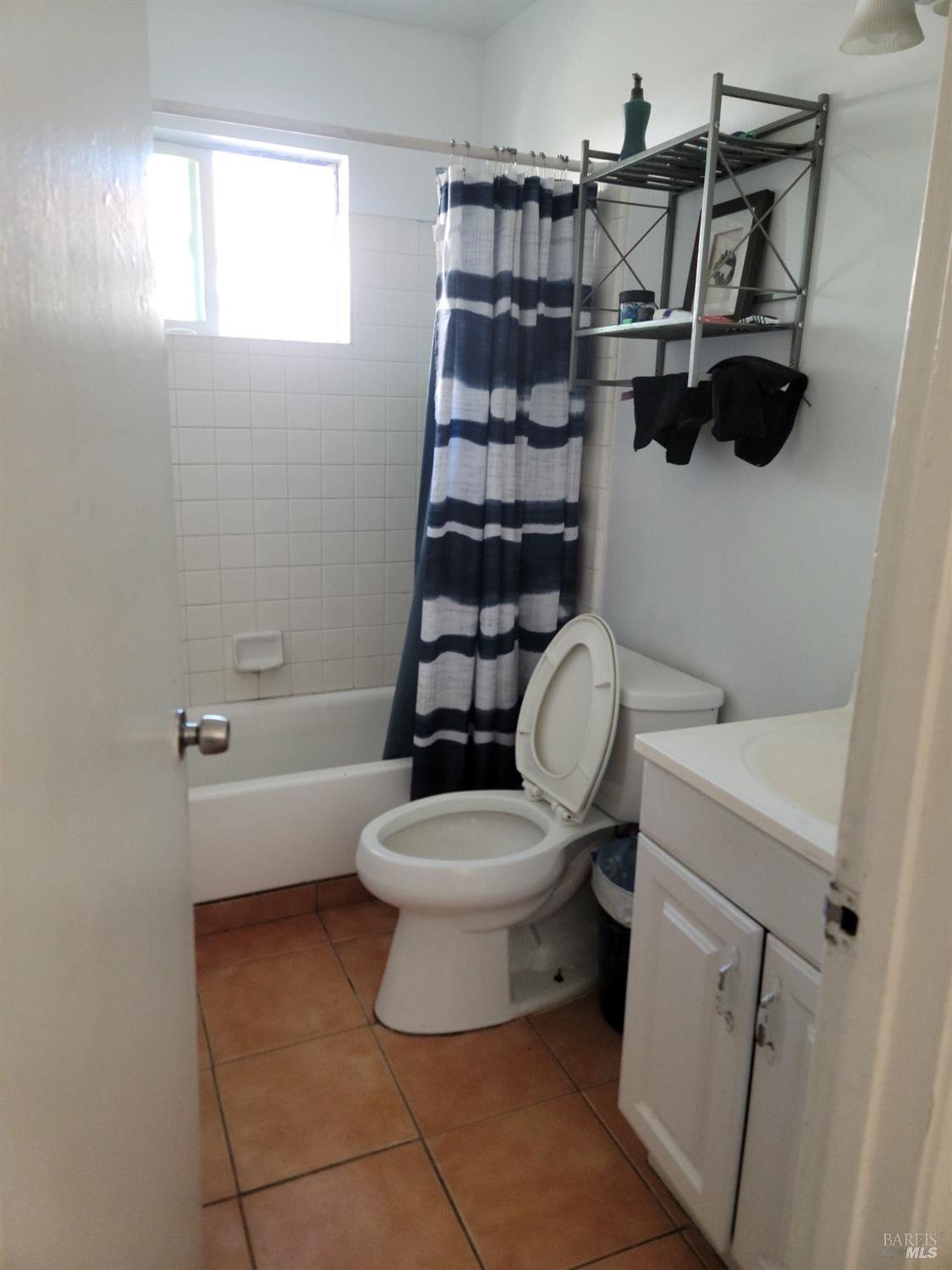 Detail Gallery Image 24 of 33 For 247 Robin Way, Santa Rosa,  CA 95407 - – Beds | – Baths