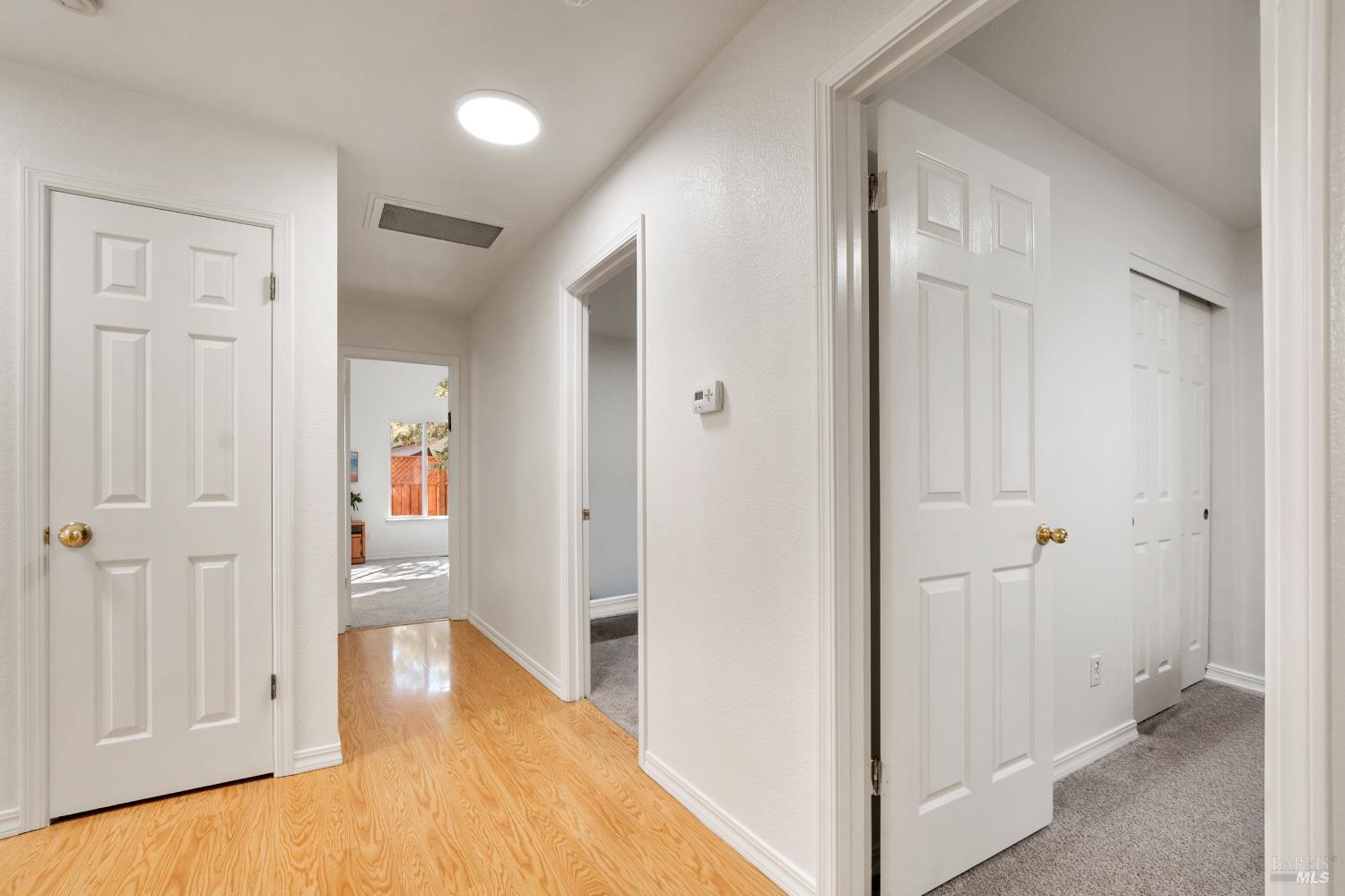 Detail Gallery Image 32 of 42 For 2154 Nw Longhorn Cir, Santa Rosa,  CA 95401 - 3 Beds | 2 Baths