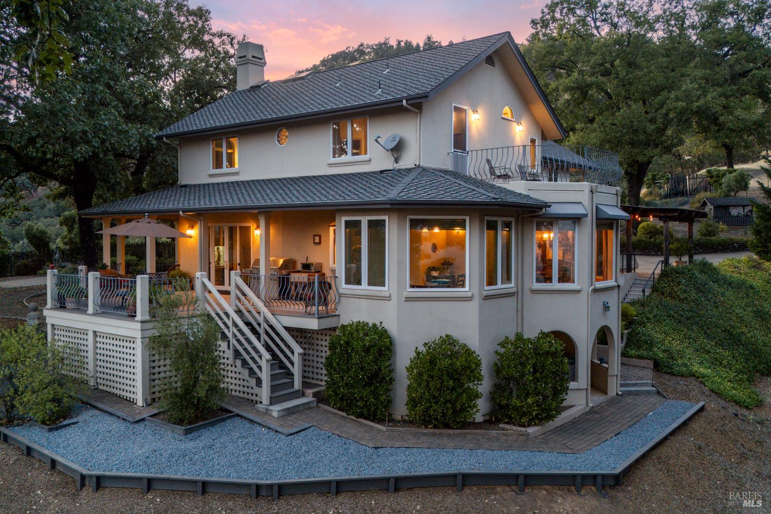 Detail Gallery Image 3 of 56 For 800 Boonville Rd, Ukiah,  CA 95482 - 4 Beds | 4 Baths