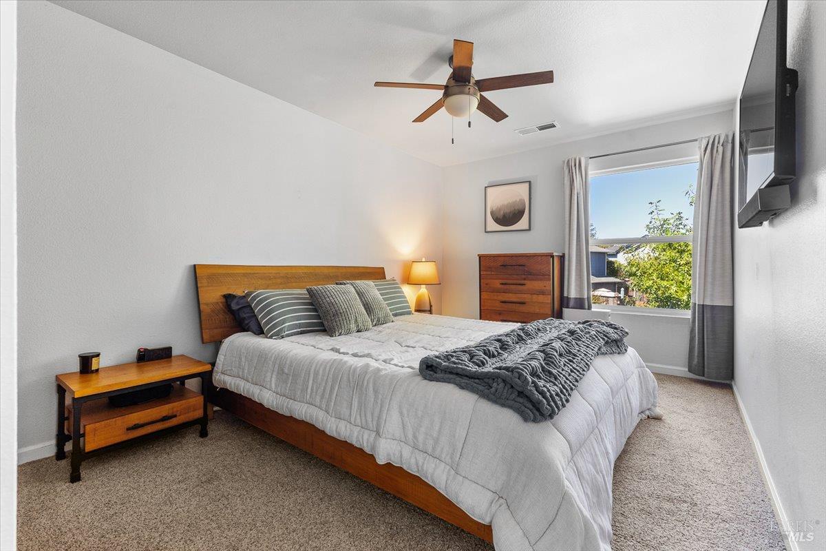 Detail Gallery Image 11 of 25 For 2522 Sam Dr, Santa Rosa,  CA 95403 - 2 Beds | 1/1 Baths