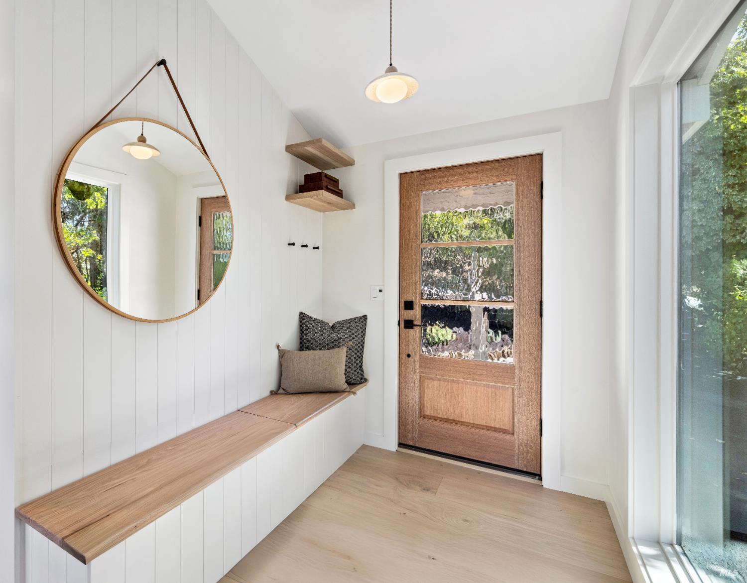 Detail Gallery Image 14 of 87 For 17285 Hillcrest Ave, Sonoma,  CA 95476 - 3 Beds | 3 Baths