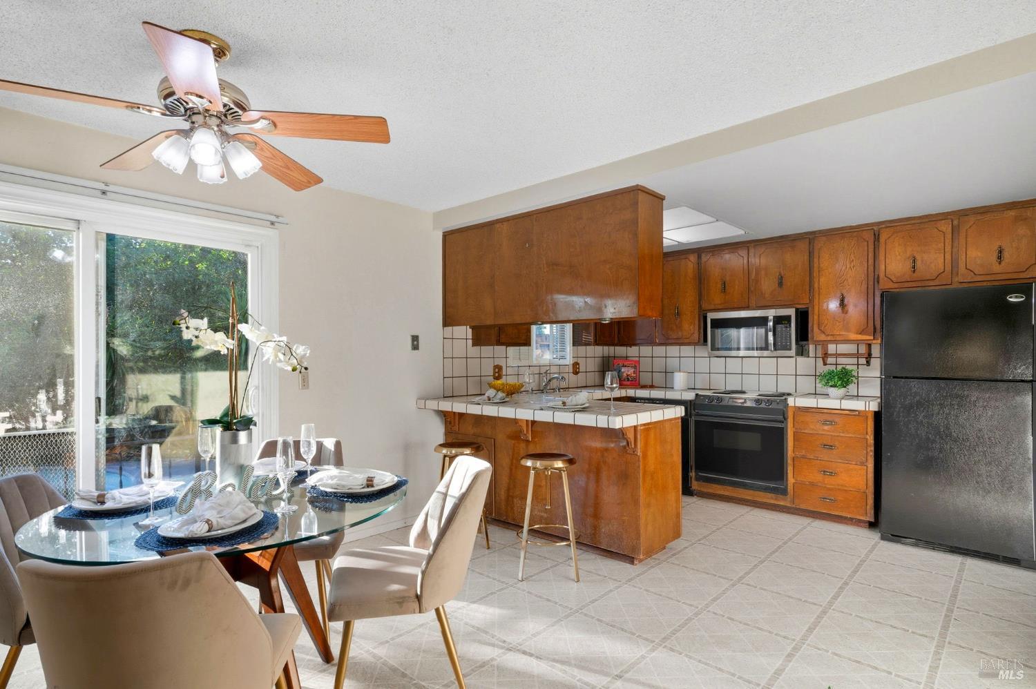 Detail Gallery Image 15 of 33 For 2657 Marigold Dr, Fairfield,  CA 94533 - 3 Beds | 2 Baths