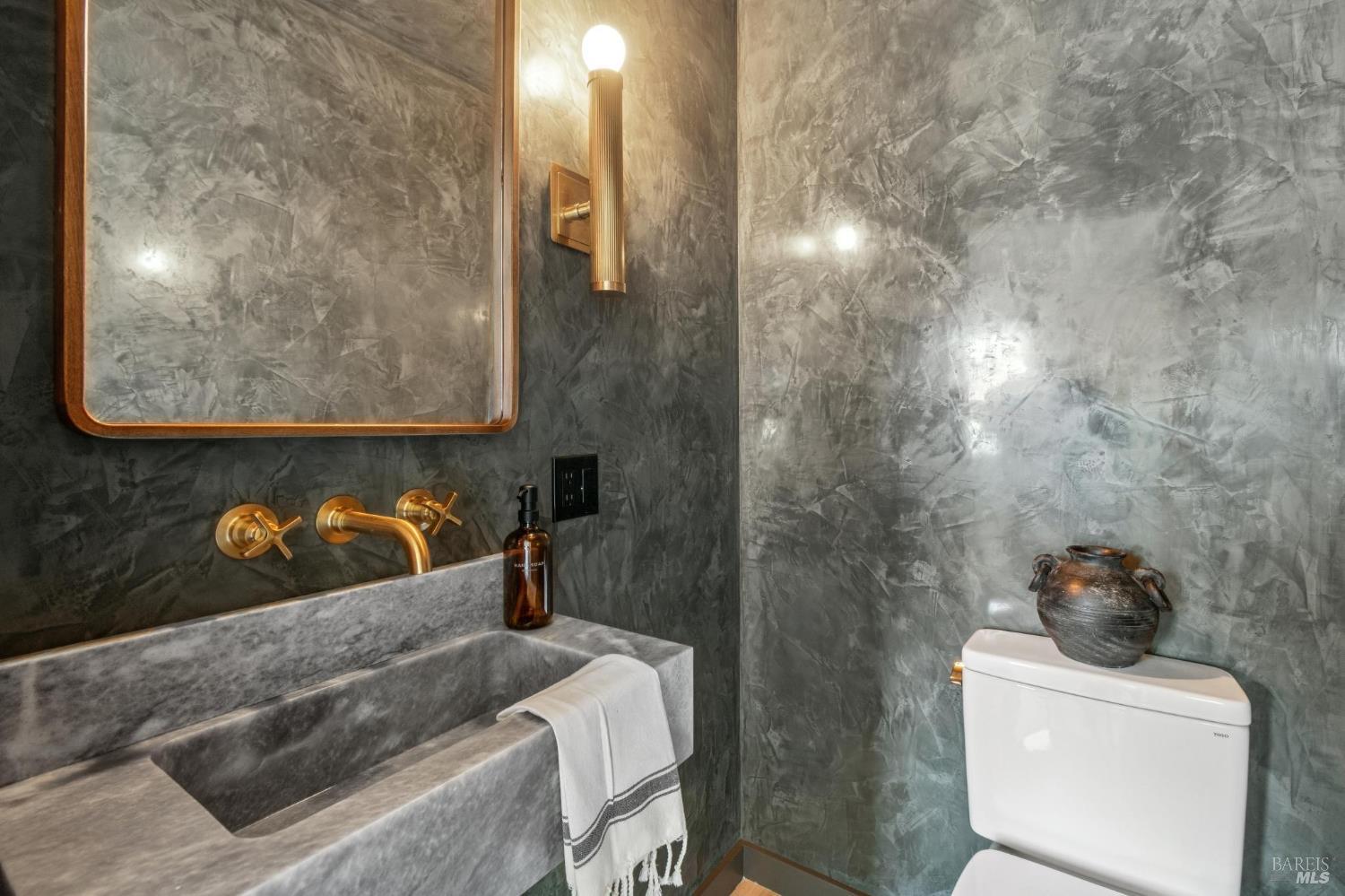 Detail Gallery Image 28 of 62 For 78 Nelson Ave, Mill Valley,  CA 94941 - 4 Beds | 3/1 Baths