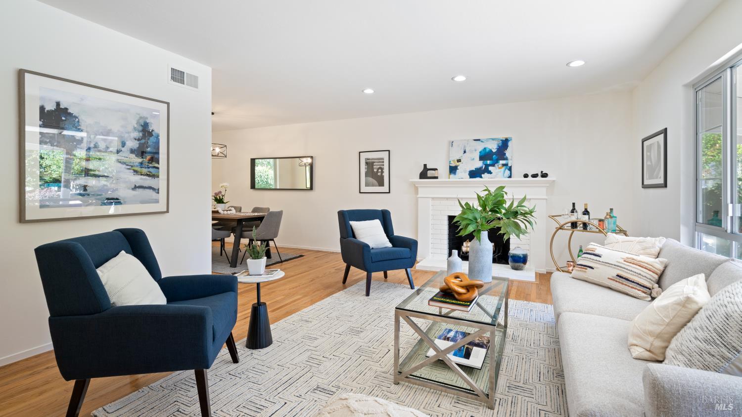 Detail Gallery Image 25 of 40 For 175 Rollingwood Dr, San Rafael,  CA 94901 - 3 Beds | 2 Baths