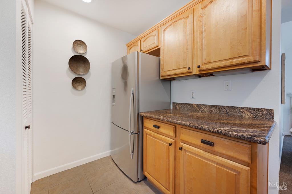 Detail Gallery Image 11 of 20 For 204 Foss Creek Cir #B,  Healdsburg,  CA 95448 - 2 Beds | 2 Baths