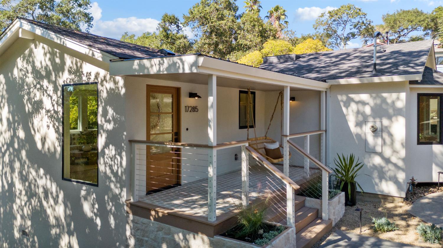 Detail Gallery Image 7 of 87 For 17285 Hillcrest Ave, Sonoma,  CA 95476 - 3 Beds | 3 Baths