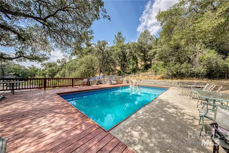 Detail Gallery Image 13 of 51 For 2976 Rancho Vista Dr, Lucerne,  CA 95458 - 4 Beds | 2/1 Baths