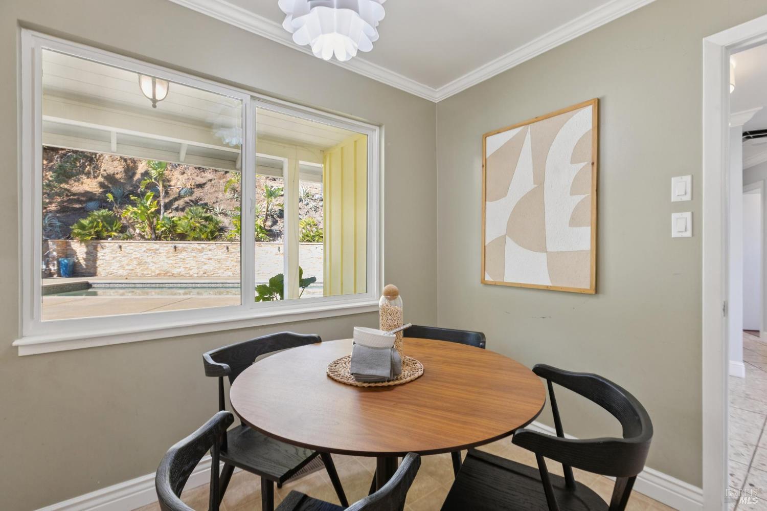 Detail Gallery Image 49 of 57 For 19 Mliss Ln, San Rafael,  CA 94901 - 4 Beds | 3 Baths