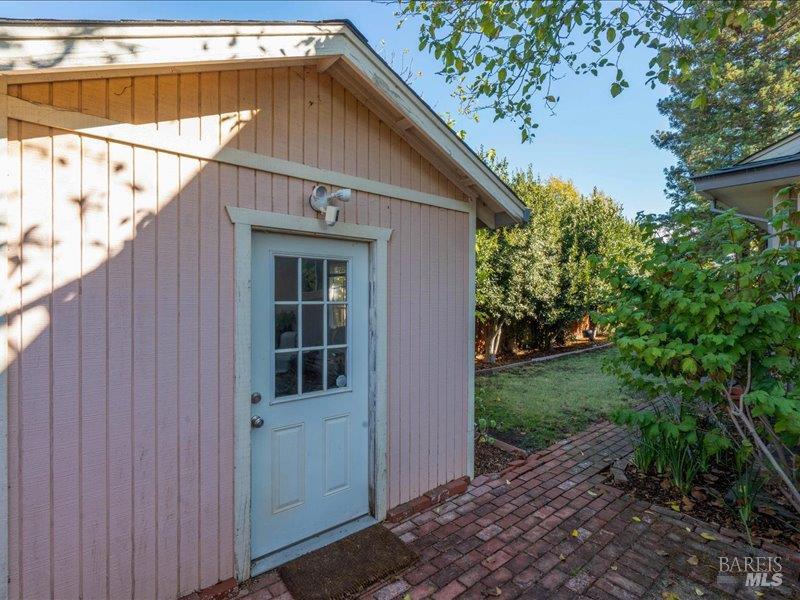 Detail Gallery Image 37 of 39 For 2108 Imola Ave, Napa,  CA 94559 - 4 Beds | 3 Baths