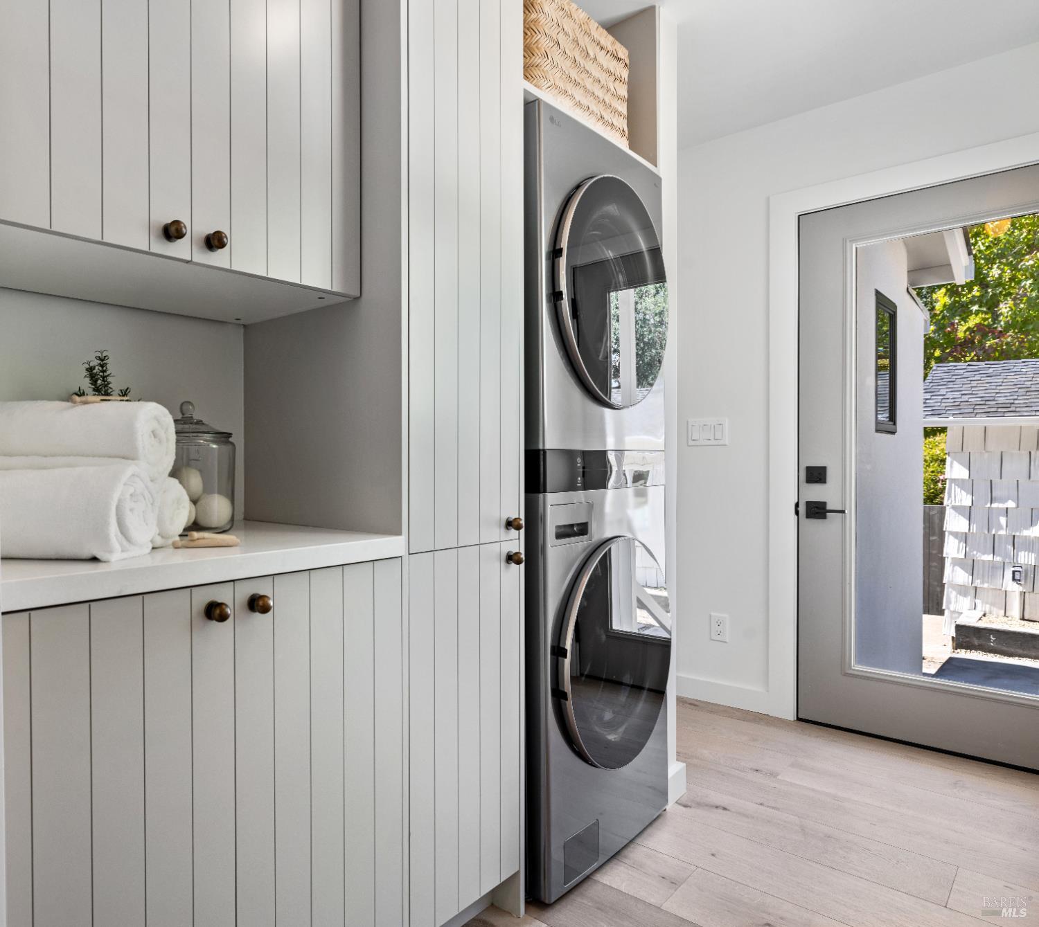 Detail Gallery Image 46 of 87 For 17285 Hillcrest Ave, Sonoma,  CA 95476 - 3 Beds | 3 Baths