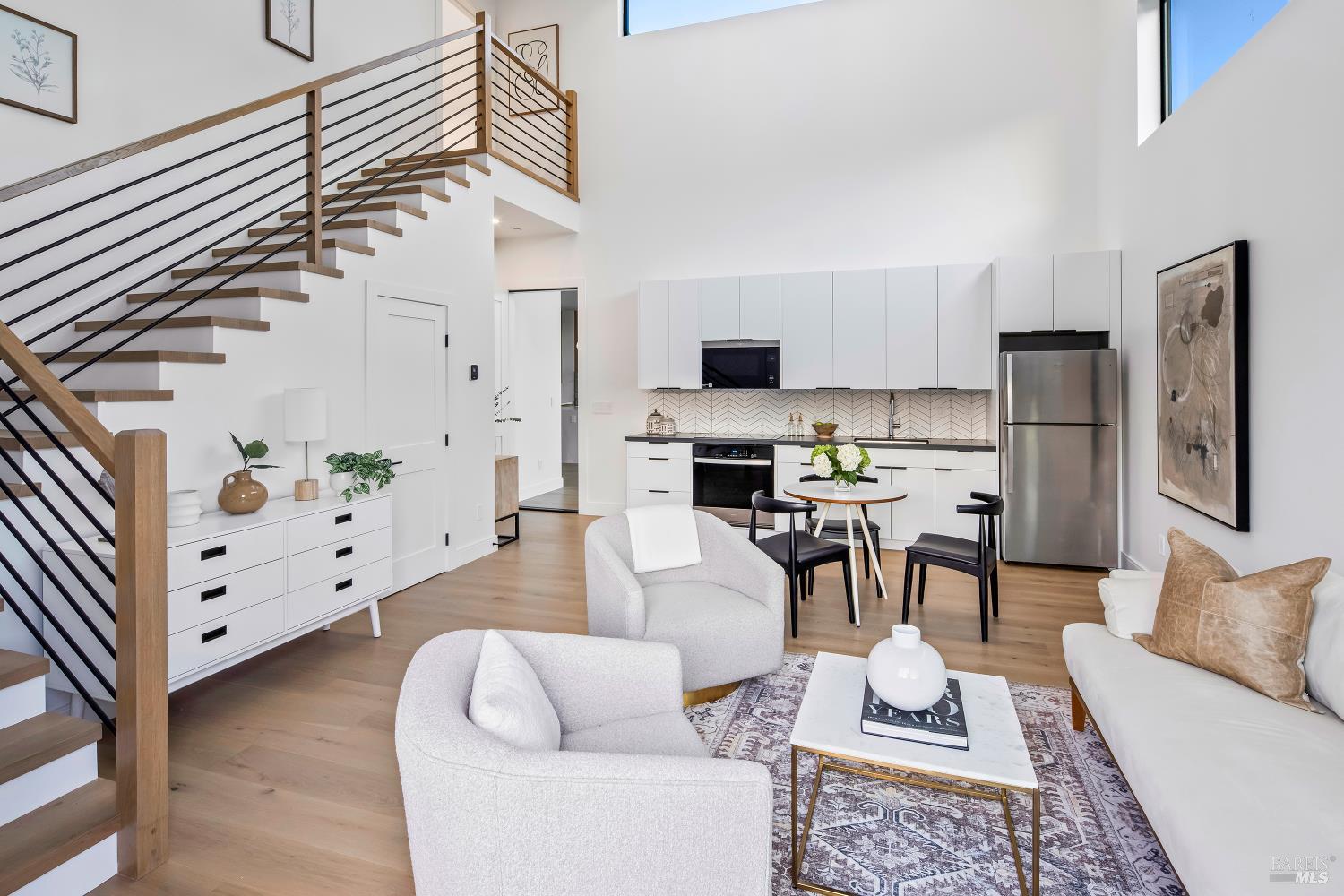 Detail Gallery Image 59 of 74 For 39 Strawberry Cir, Mill Valley,  CA 94941 - 4 Beds | 4 Baths