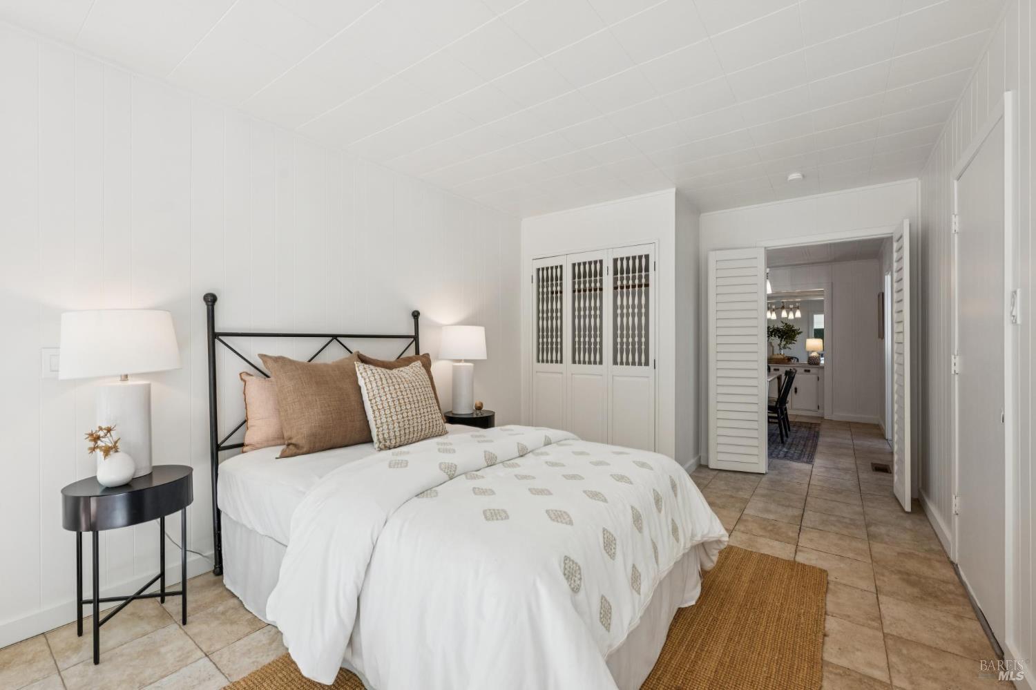 Detail Gallery Image 13 of 22 For 647 Northern Ave, Mill Valley,  CA 94941 - 2 Beds | 1 Baths