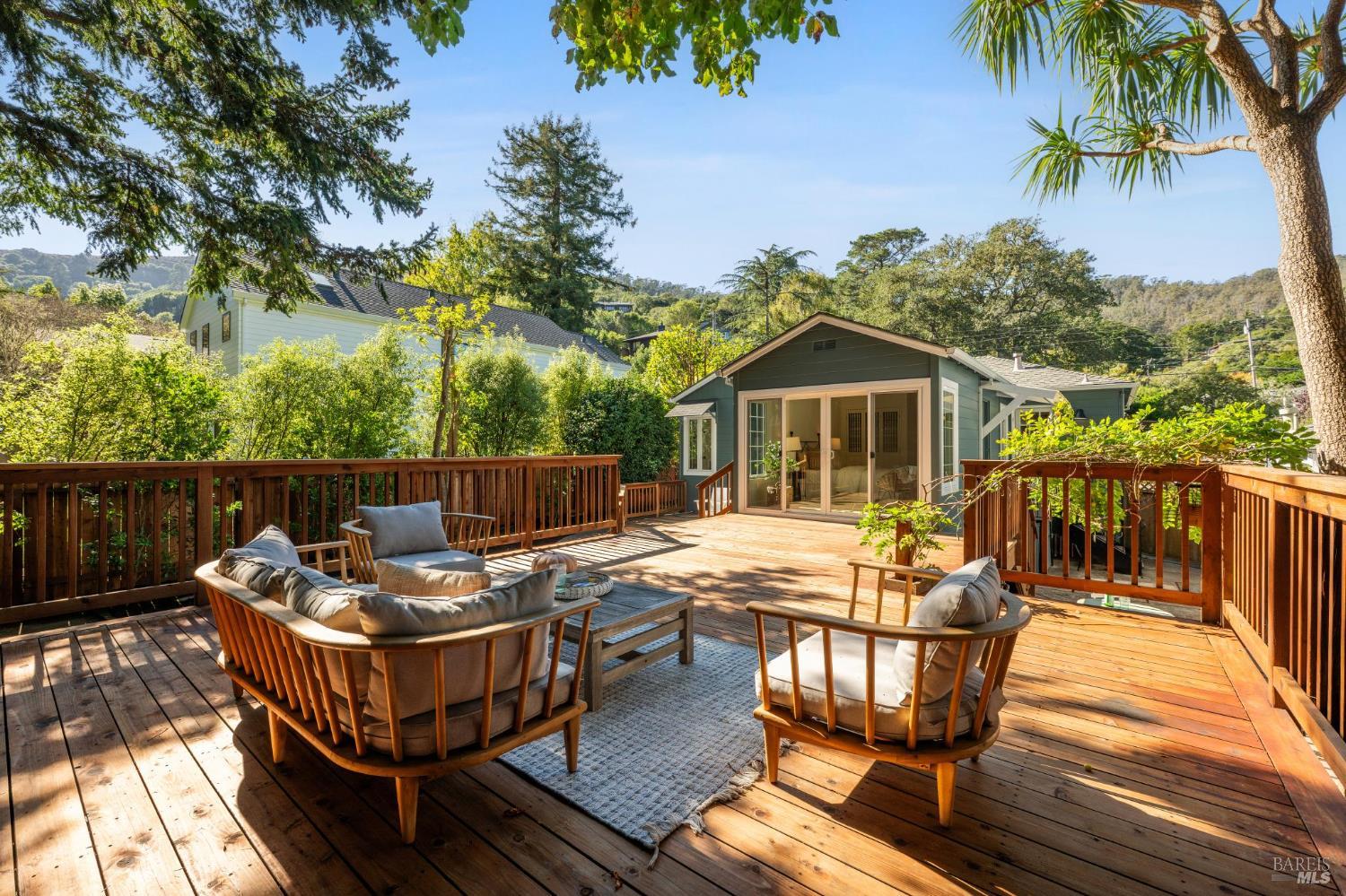 Detail Gallery Image 15 of 22 For 647 Northern Ave, Mill Valley,  CA 94941 - 2 Beds | 1 Baths