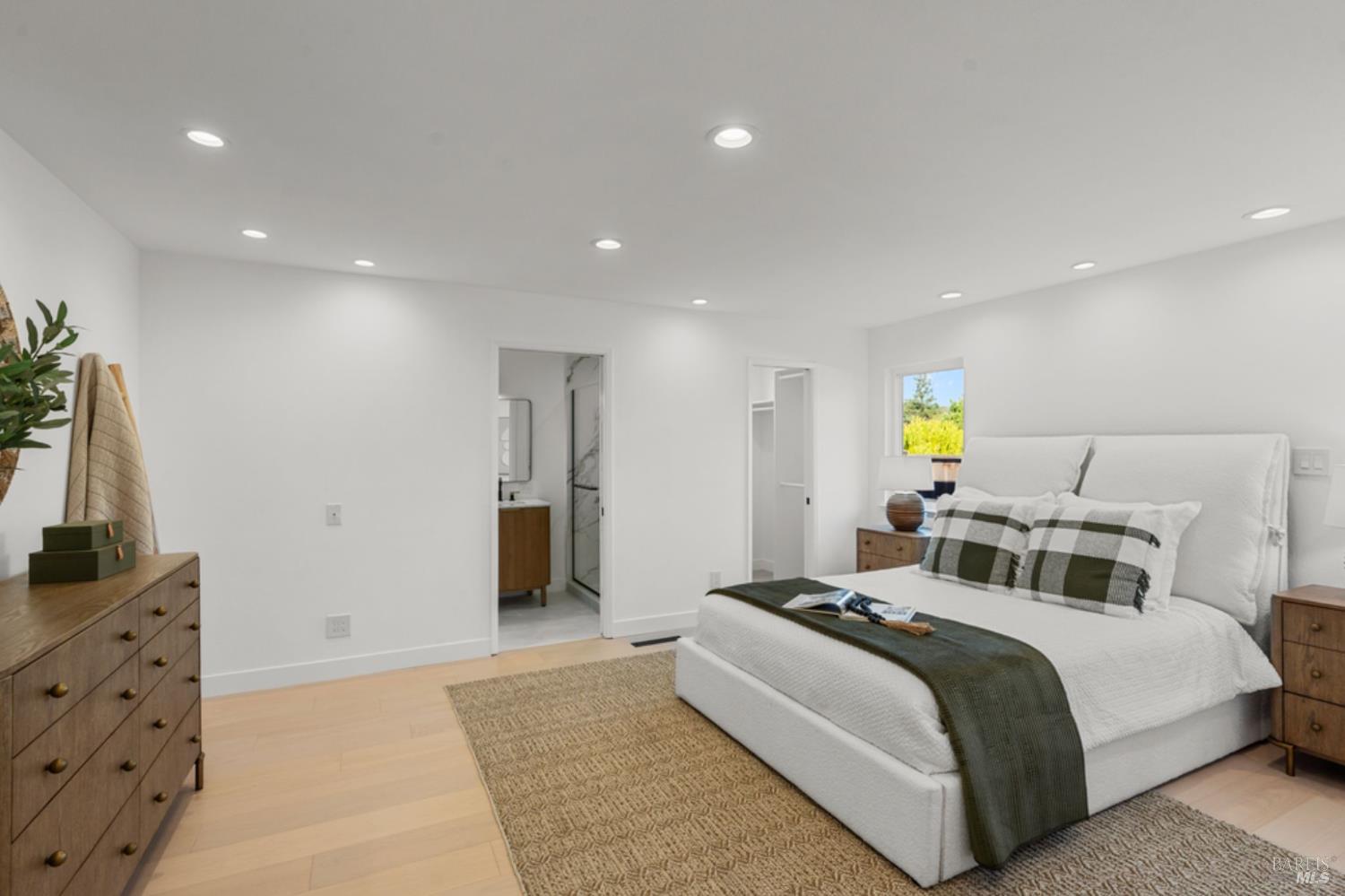 Detail Gallery Image 22 of 47 For 456 Alameda De La Loma Unkn, Novato,  CA 94949 - 3 Beds | 2 Baths