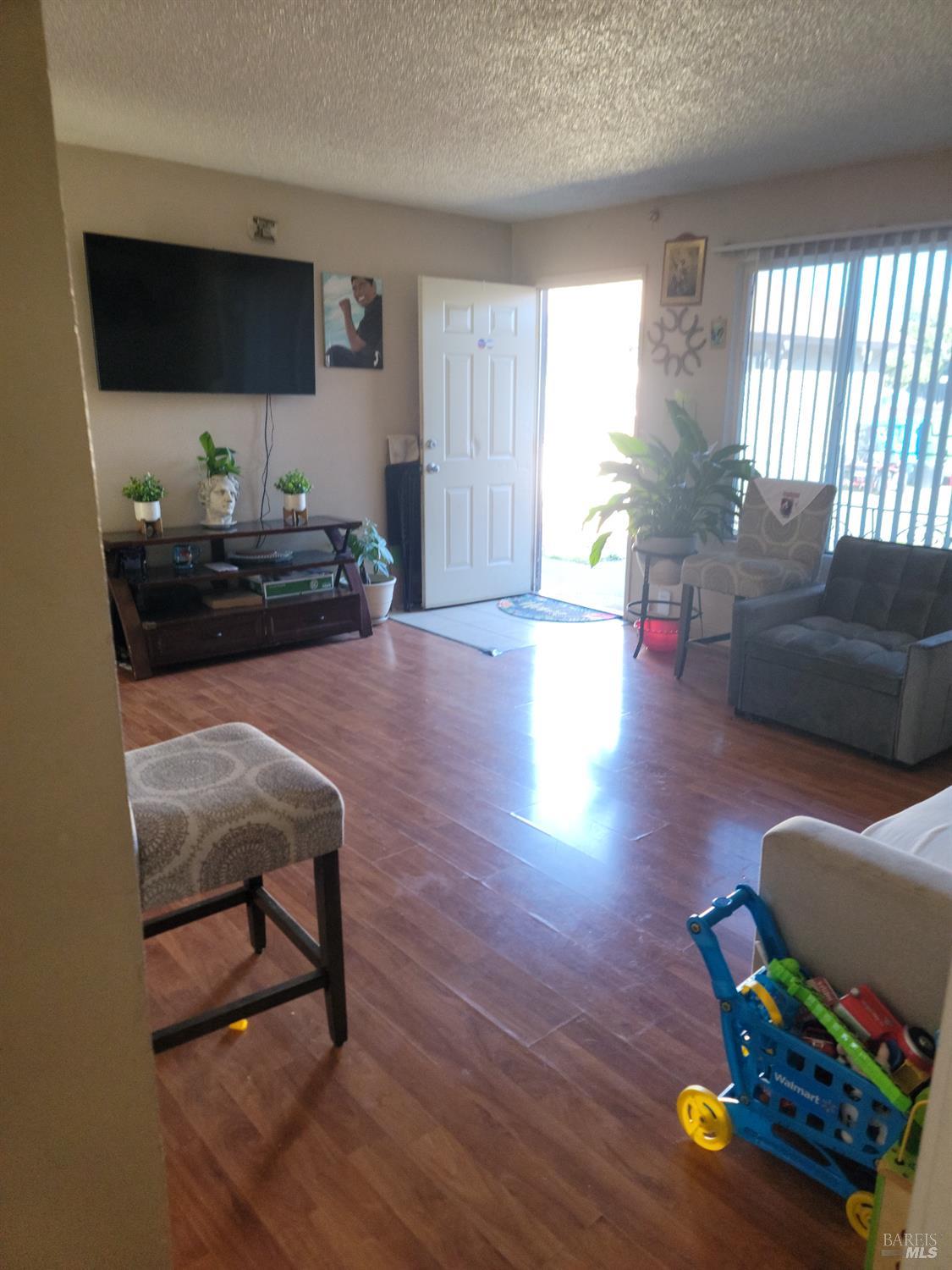 Detail Gallery Image 28 of 33 For 247 Robin Way, Santa Rosa,  CA 95407 - – Beds | – Baths