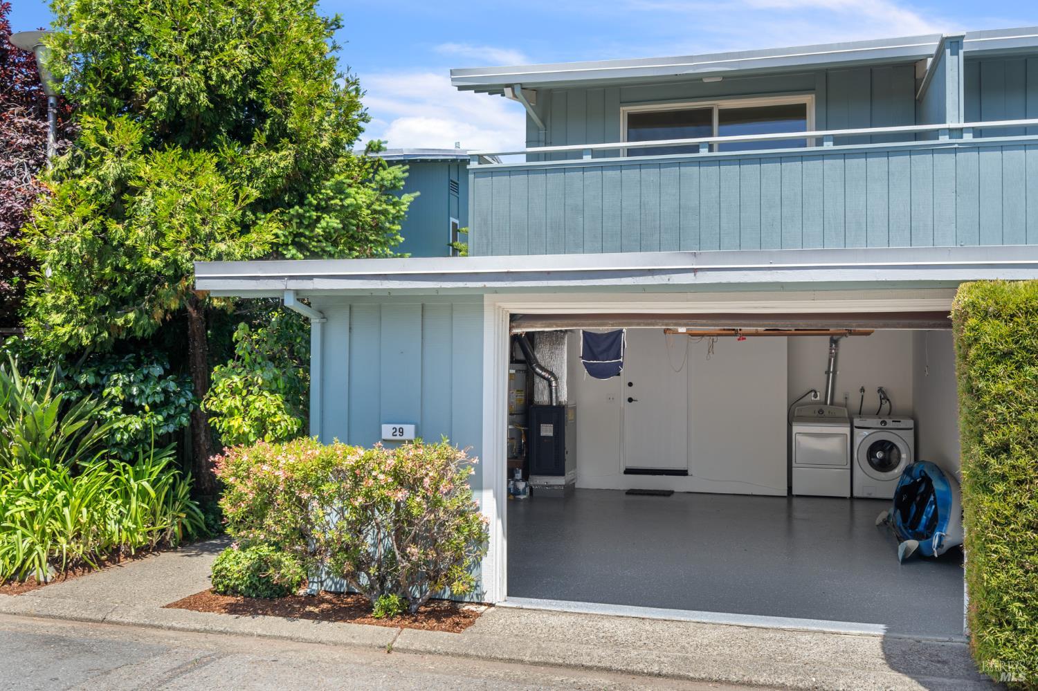 Detail Gallery Image 18 of 41 For 29 Porto Bello Dr, San Rafael,  CA 94901 - 2 Beds | 2/1 Baths