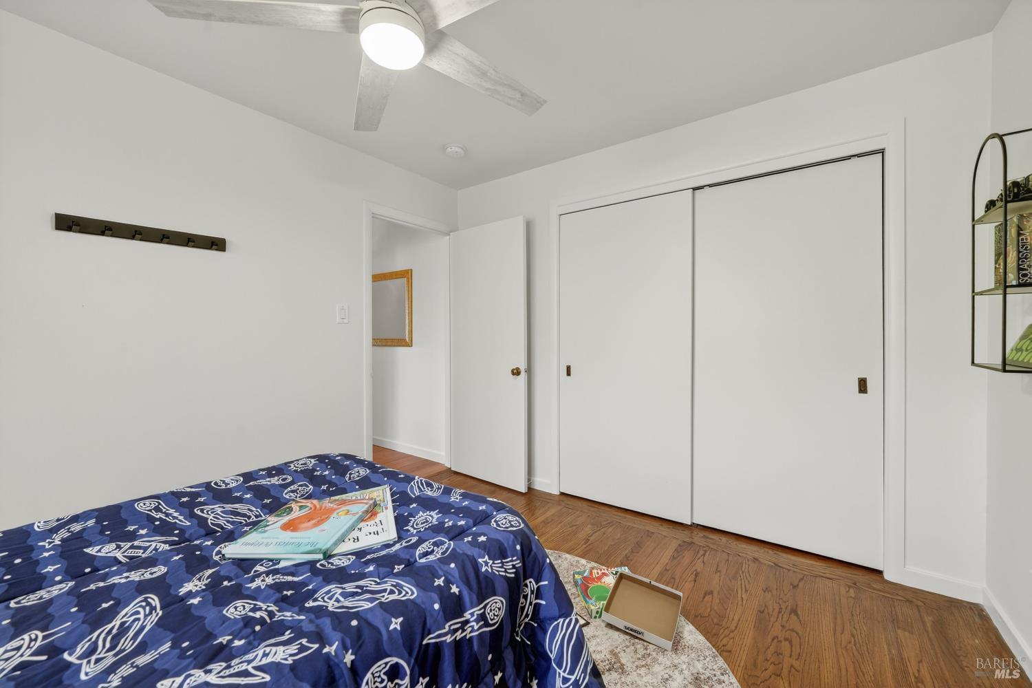 Detail Gallery Image 26 of 60 For 32 Los Robles Dr, San Rafael,  CA 94901 - 4 Beds | 3 Baths