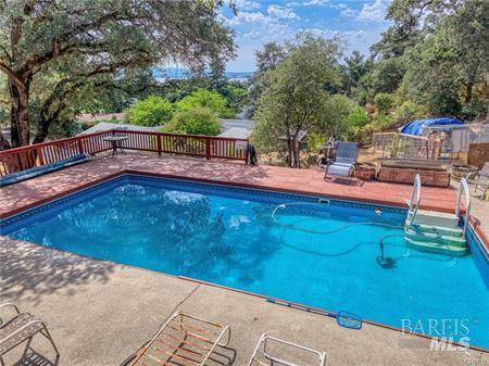 Detail Gallery Image 4 of 51 For 2976 Rancho Vista Dr, Lucerne,  CA 95458 - 4 Beds | 2/1 Baths