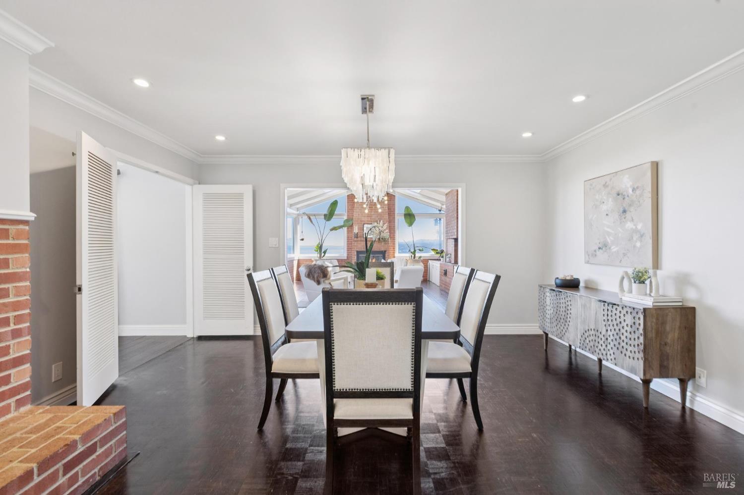 Detail Gallery Image 29 of 57 For 19 Mliss Ln, San Rafael,  CA 94901 - 4 Beds | 3 Baths