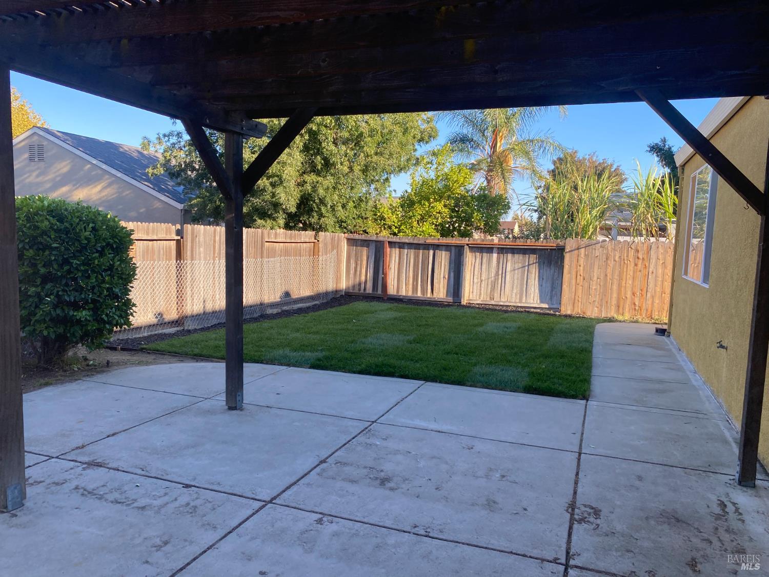 Detail Gallery Image 9 of 13 For 706 Anderson Way, Rio Vista,  CA 94571 - 3 Beds | 2 Baths