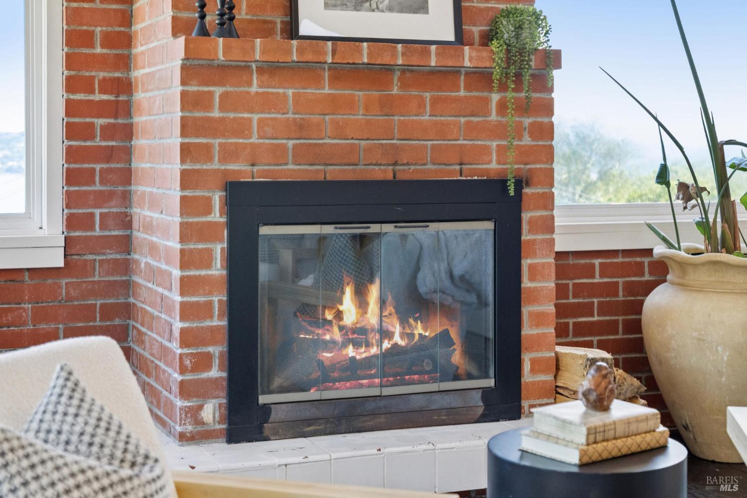 Detail Gallery Image 32 of 57 For 19 Mliss Ln, San Rafael,  CA 94901 - 4 Beds | 3 Baths