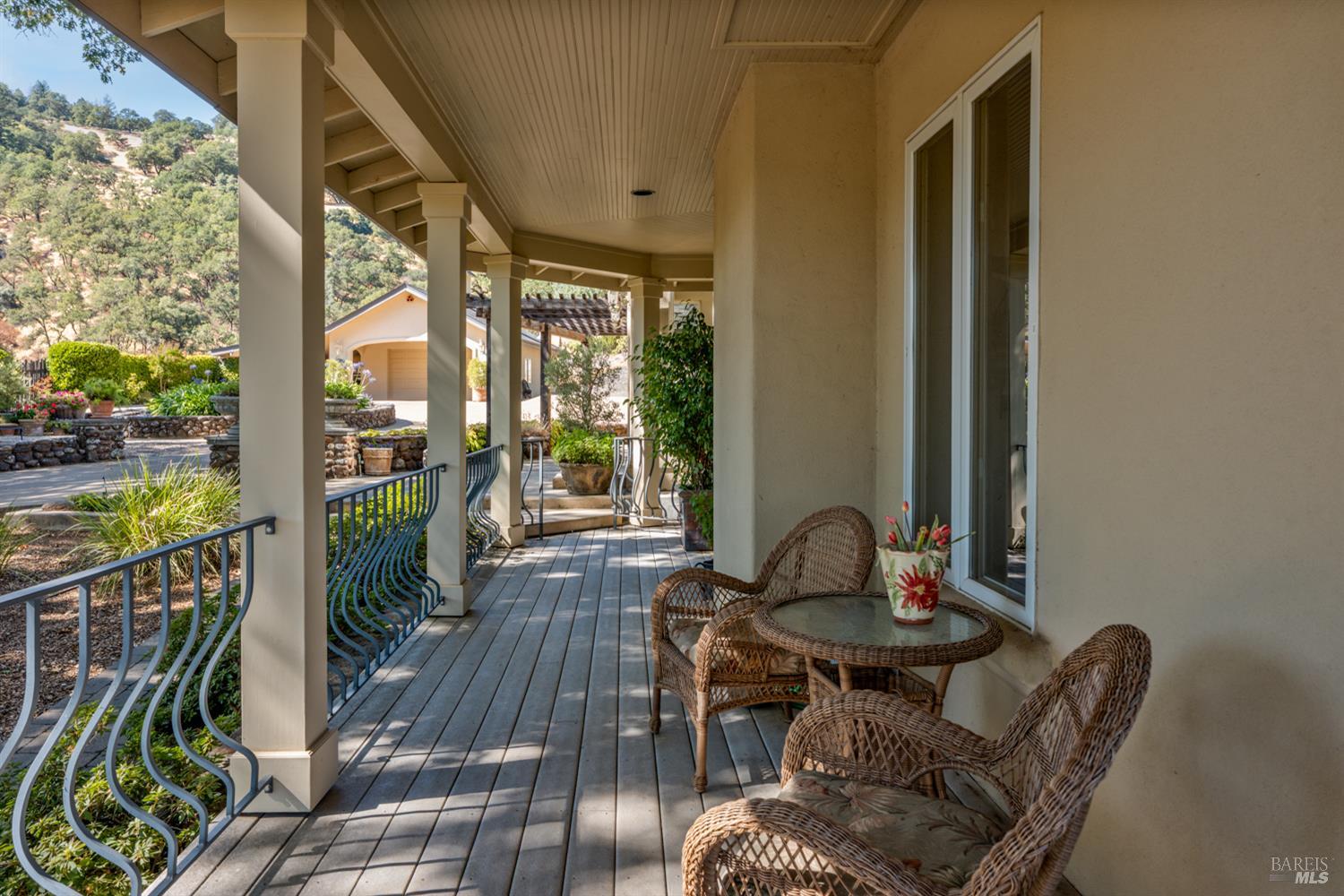 Detail Gallery Image 35 of 56 For 800 Boonville Rd, Ukiah,  CA 95482 - 4 Beds | 4 Baths