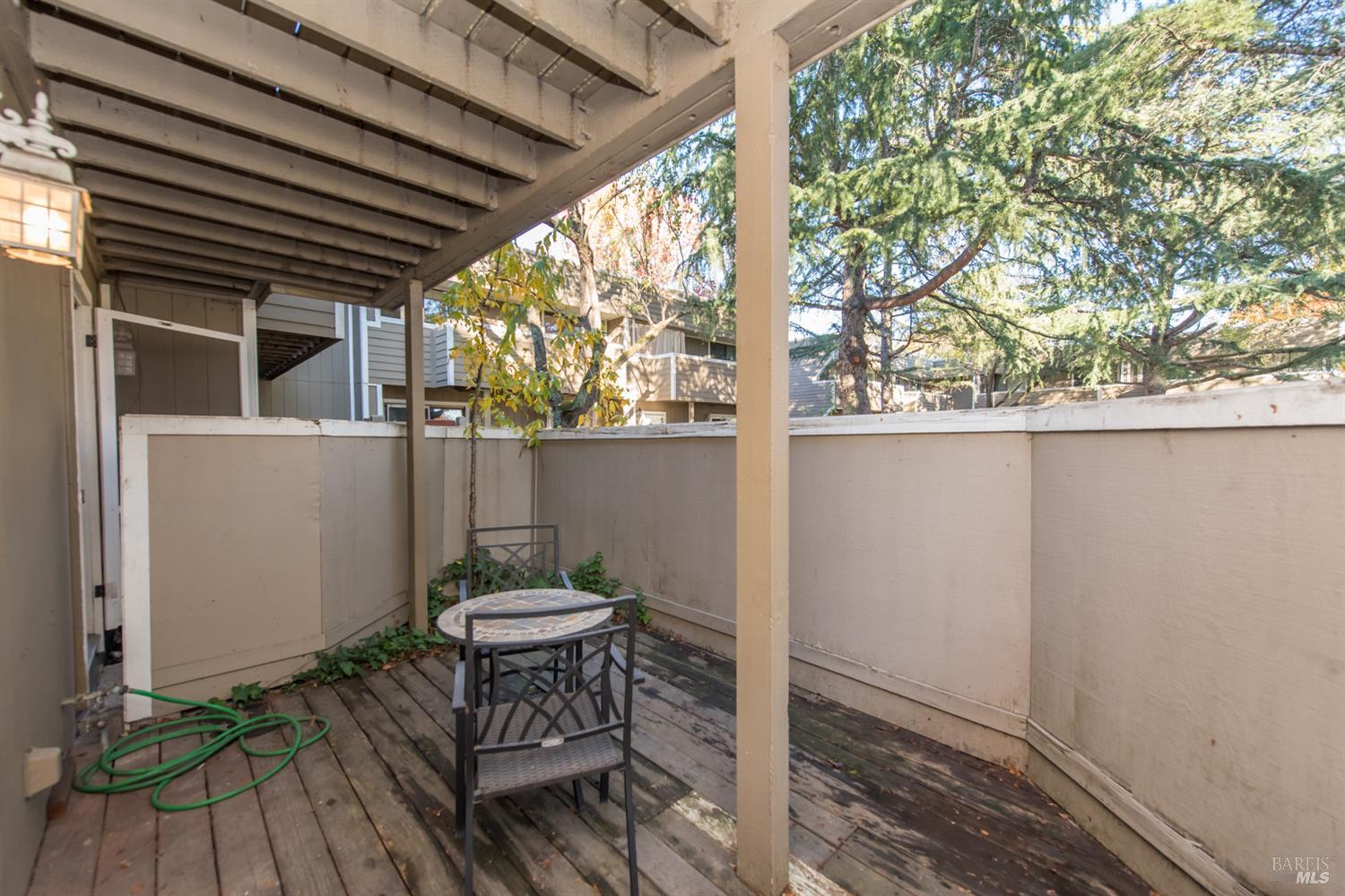 Detail Gallery Image 12 of 24 For 2147 W Steele Ln, Santa Rosa,  CA 95403 - 2 Beds | 1/1 Baths