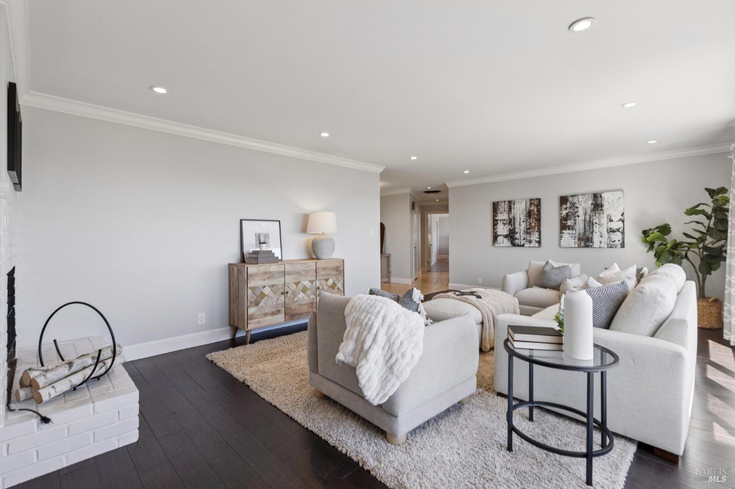 Detail Gallery Image 24 of 57 For 19 Mliss Ln, San Rafael,  CA 94901 - 4 Beds | 3 Baths