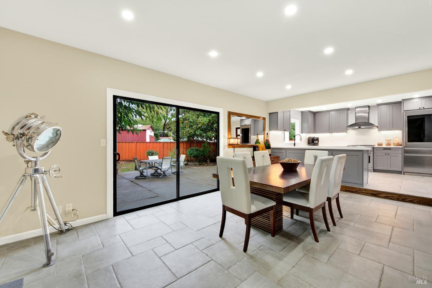 Detail Gallery Image 20 of 42 For 2407 Norton St, Napa,  CA 94558 - 3 Beds | 2 Baths