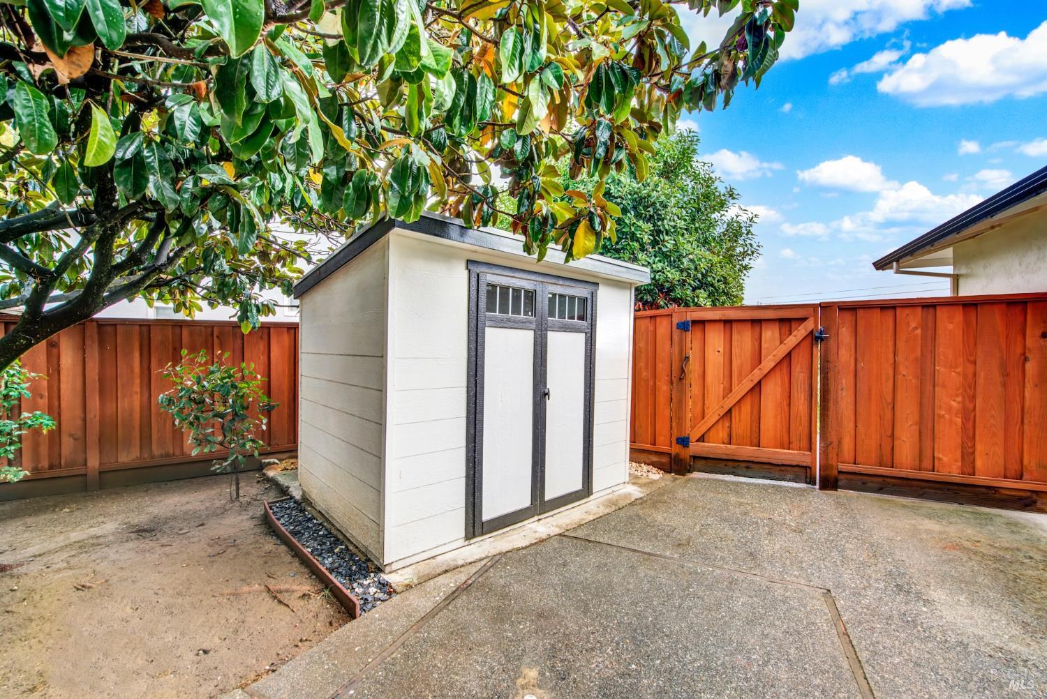 Detail Gallery Image 39 of 42 For 2407 Norton St, Napa,  CA 94558 - 3 Beds | 2 Baths