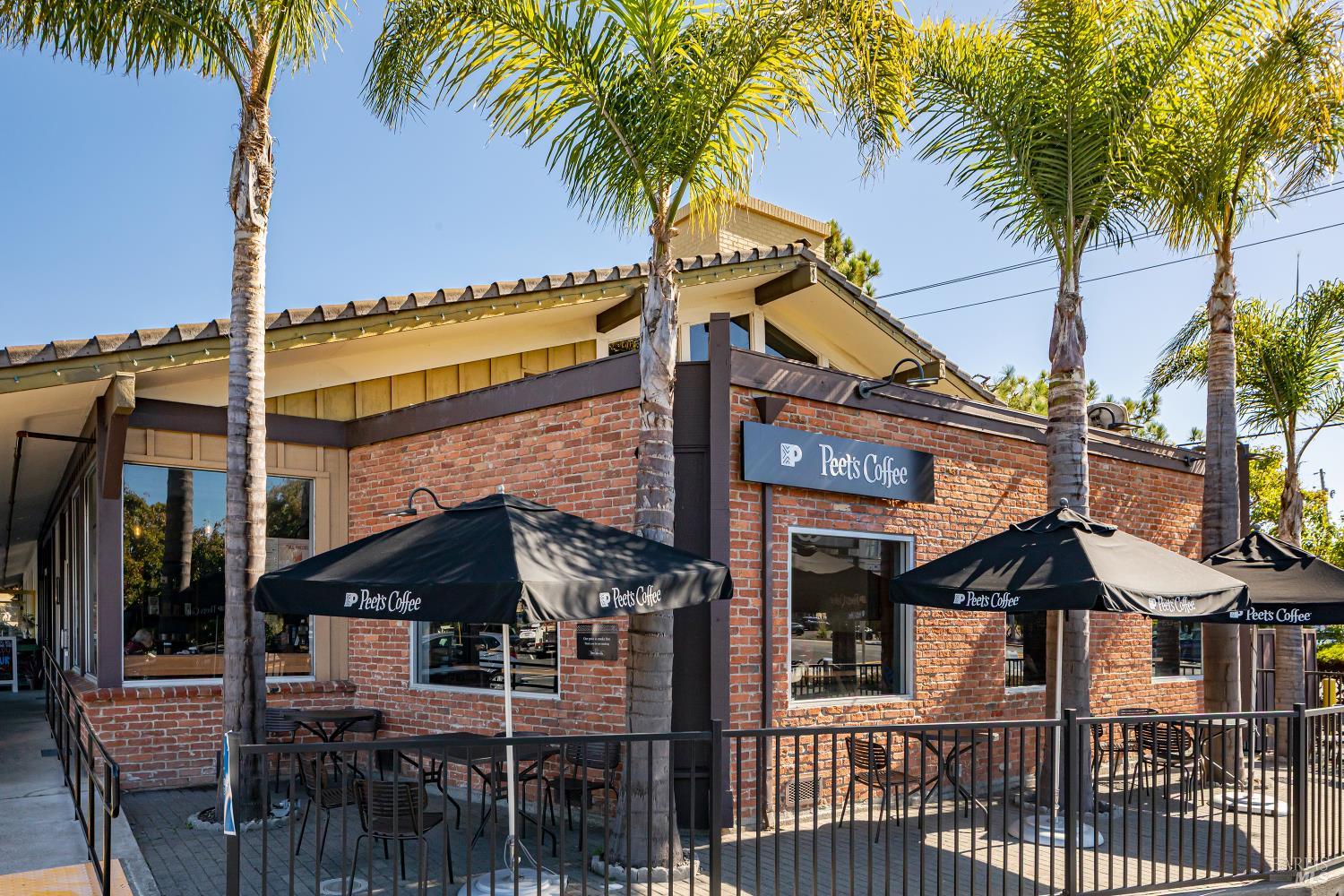 Detail Gallery Image 71 of 74 For 39 Strawberry Cir, Mill Valley,  CA 94941 - 4 Beds | 4 Baths