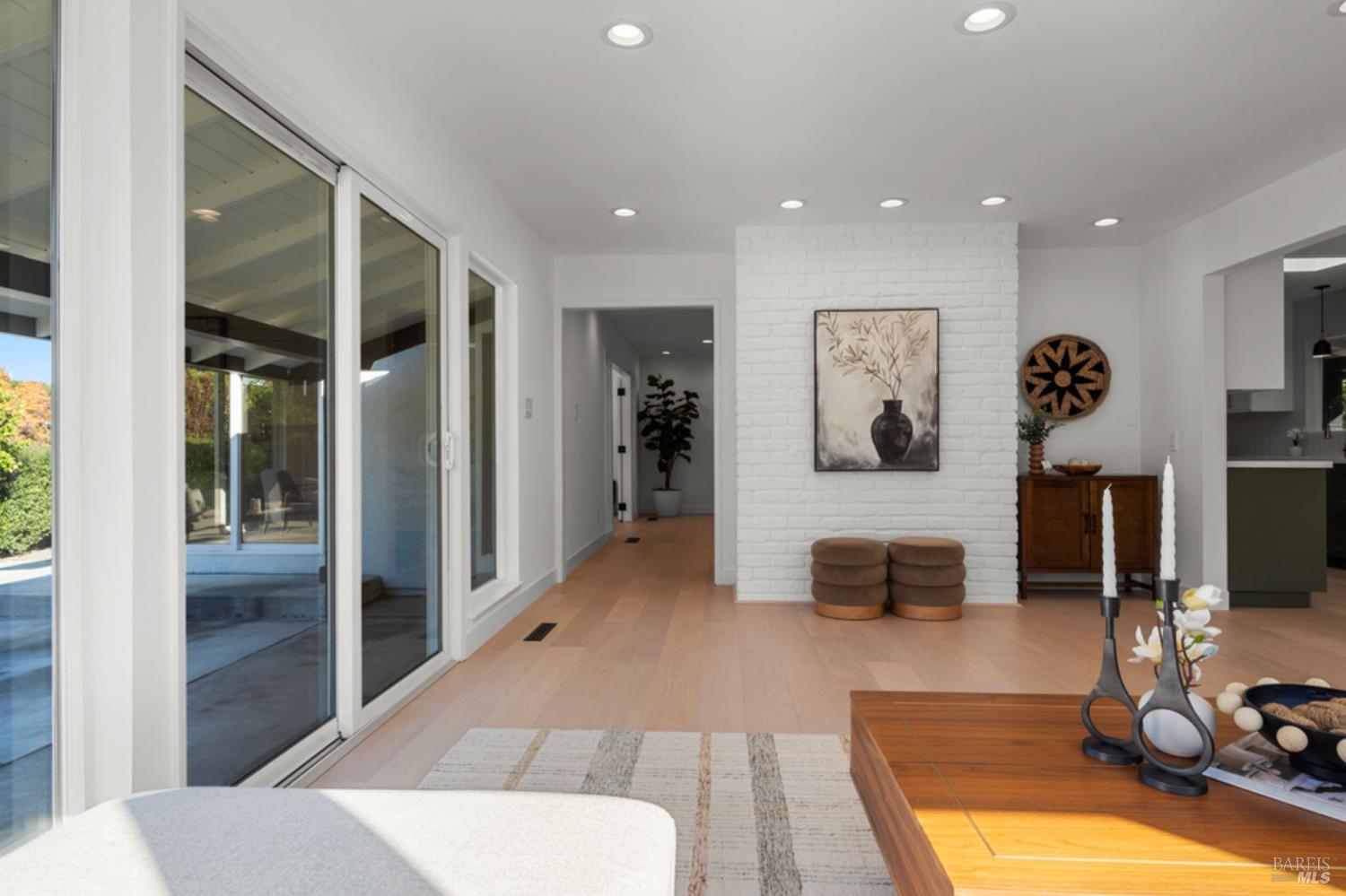 Detail Gallery Image 15 of 47 For 456 Alameda De La Loma Unkn, Novato,  CA 94949 - 3 Beds | 2 Baths