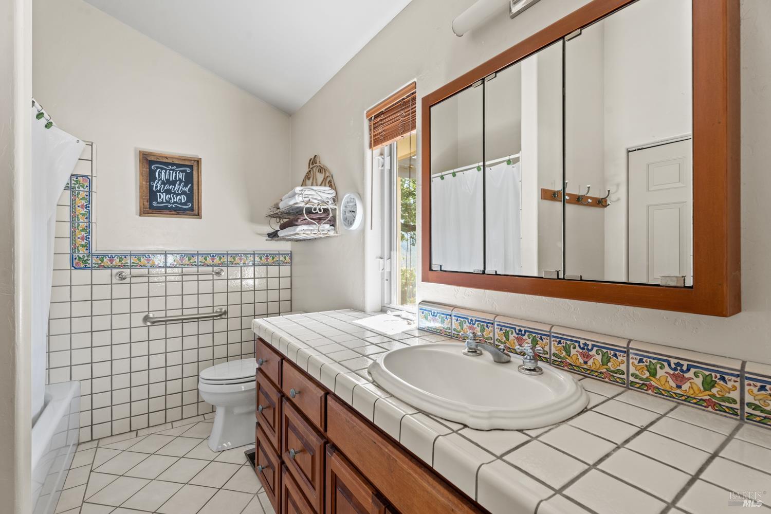 Detail Gallery Image 26 of 56 For 800 Boonville Rd, Ukiah,  CA 95482 - 4 Beds | 4 Baths