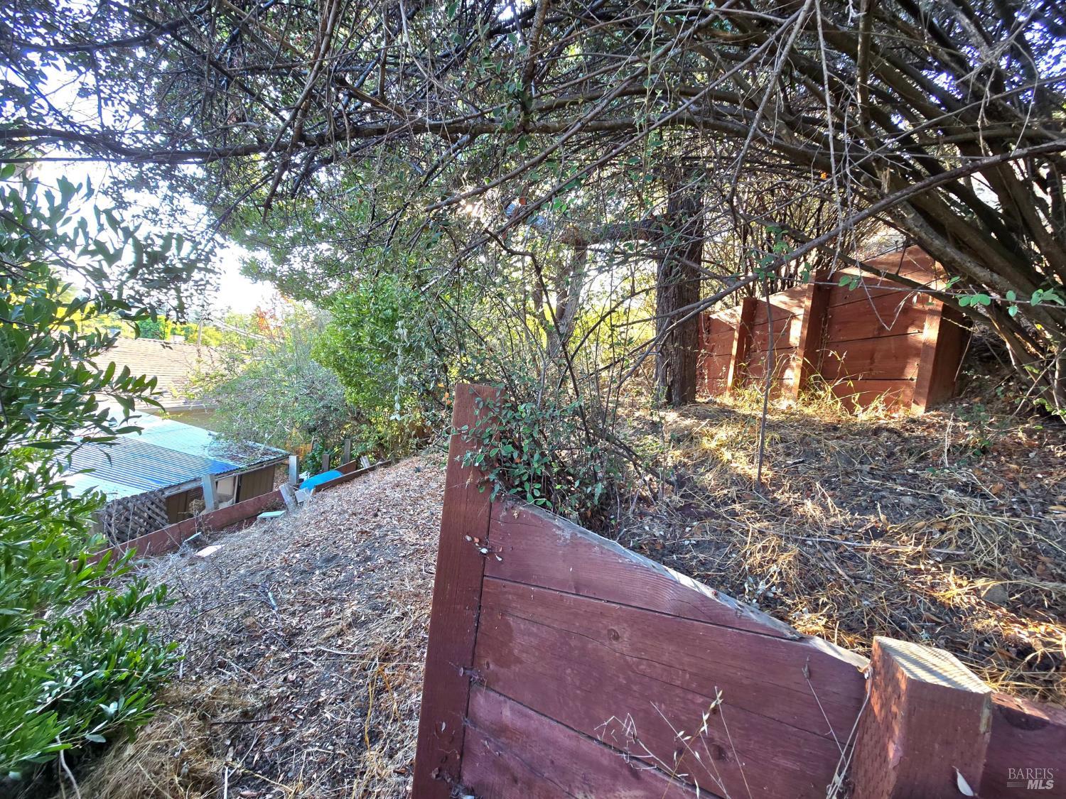 Detail Gallery Image 14 of 15 For 53 Mercury Ave, Tiburon,  CA 94920 - 3 Beds | 1 Baths