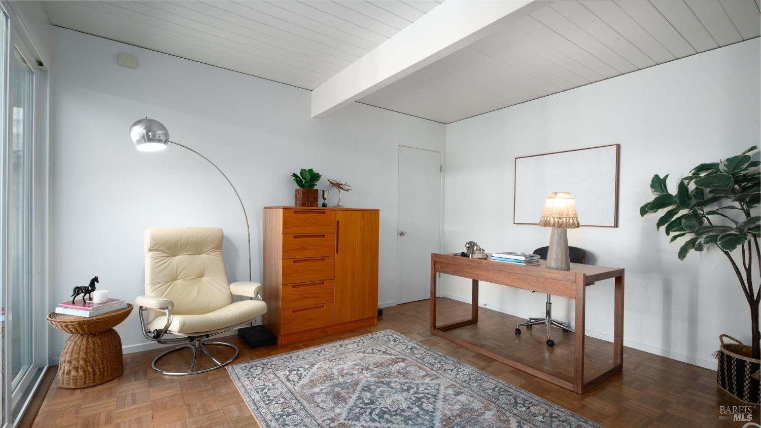 Detail Gallery Image 22 of 36 For 19 Mount Lassen Dr, San Rafael,  CA 94903 - 4 Beds | 2 Baths