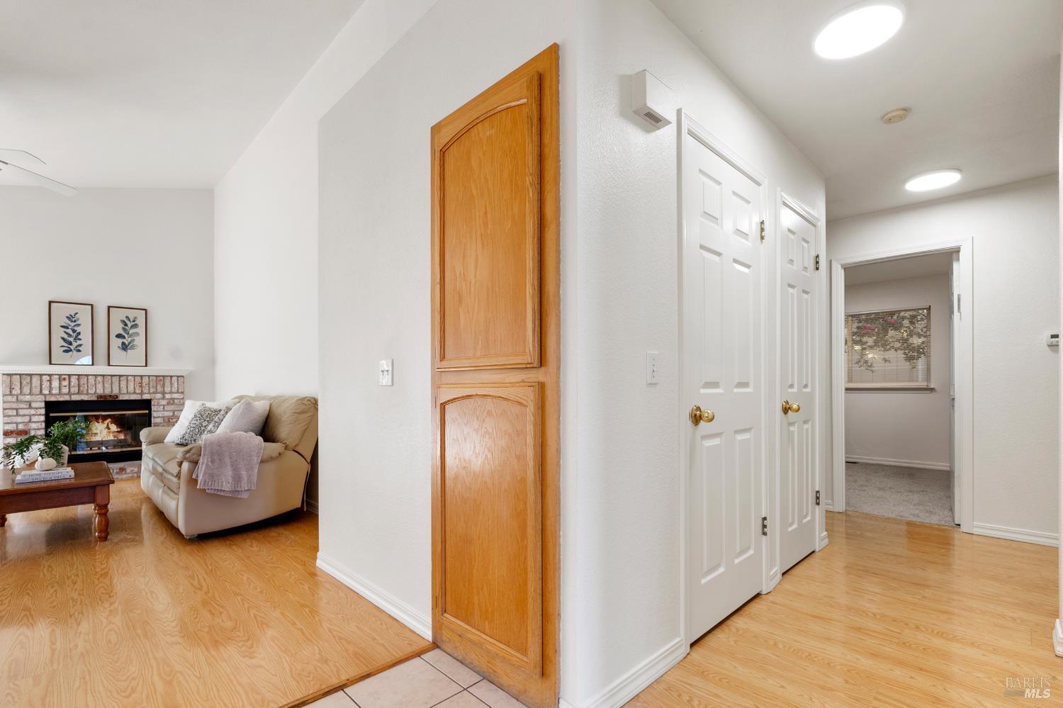 Detail Gallery Image 25 of 42 For 2154 Nw Longhorn Cir, Santa Rosa,  CA 95401 - 3 Beds | 2 Baths