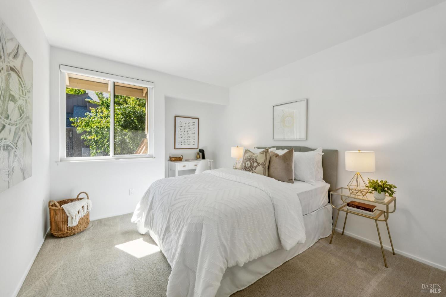 Detail Gallery Image 35 of 51 For 53 Flicker Dr, Novato,  CA 94949 - 3 Beds | 2/1 Baths