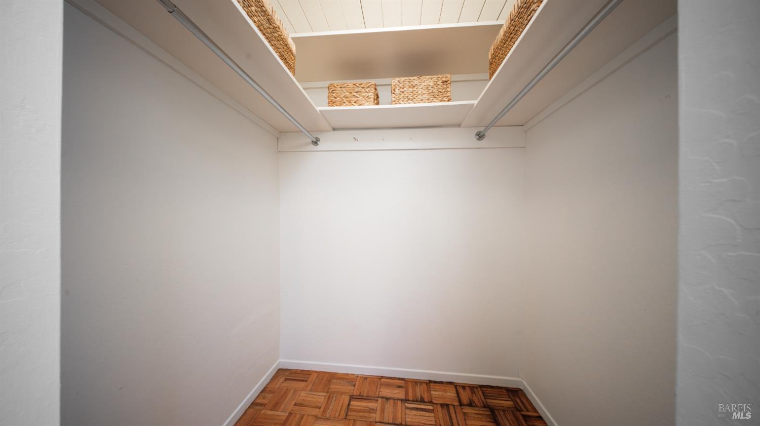 Detail Gallery Image 21 of 36 For 19 Mount Lassen Dr, San Rafael,  CA 94903 - 4 Beds | 2 Baths