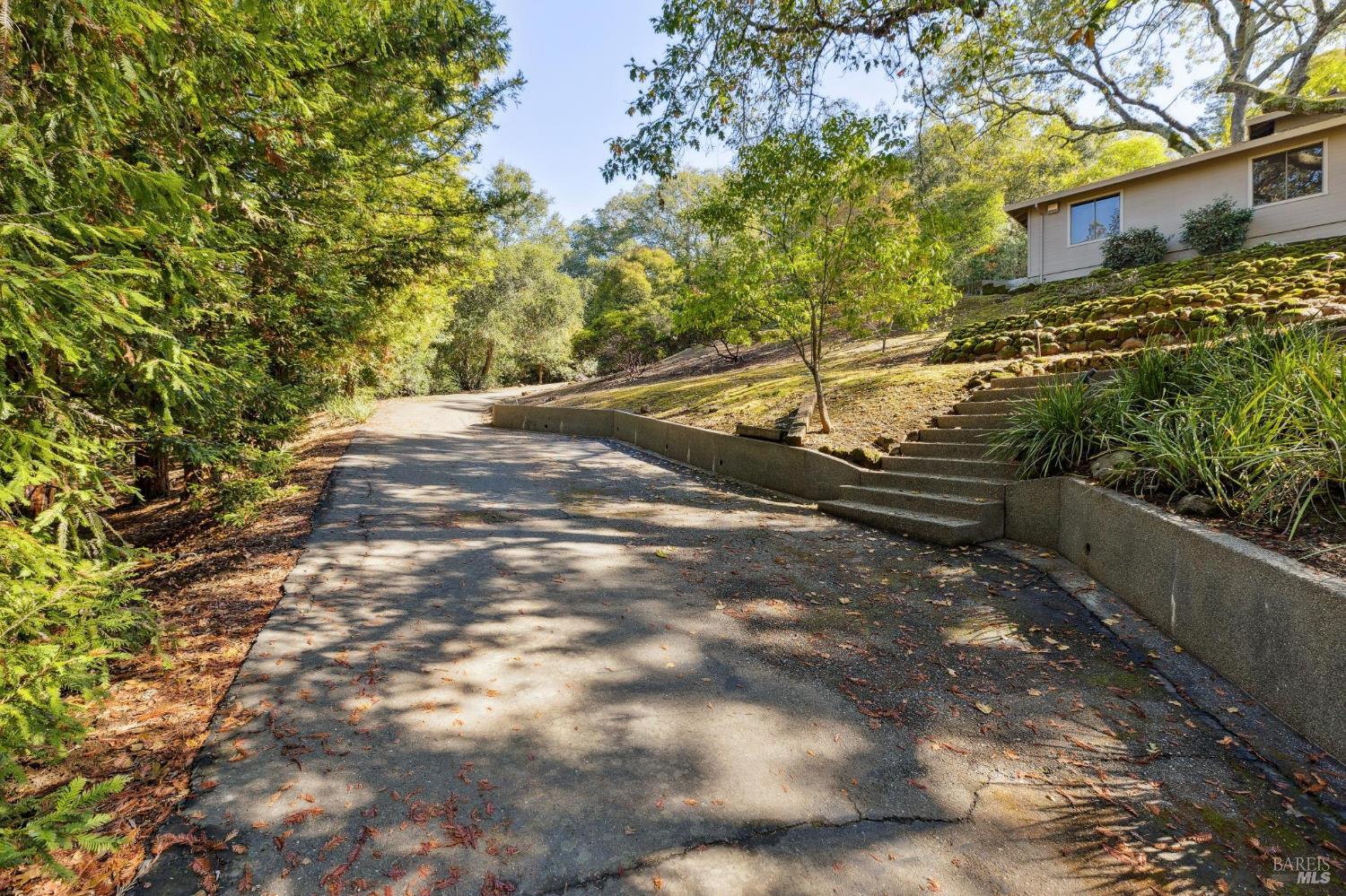 Detail Gallery Image 62 of 76 For 2060 Oak Ridge Dr, Santa Rosa,  CA 95404 - 3 Beds | 2 Baths