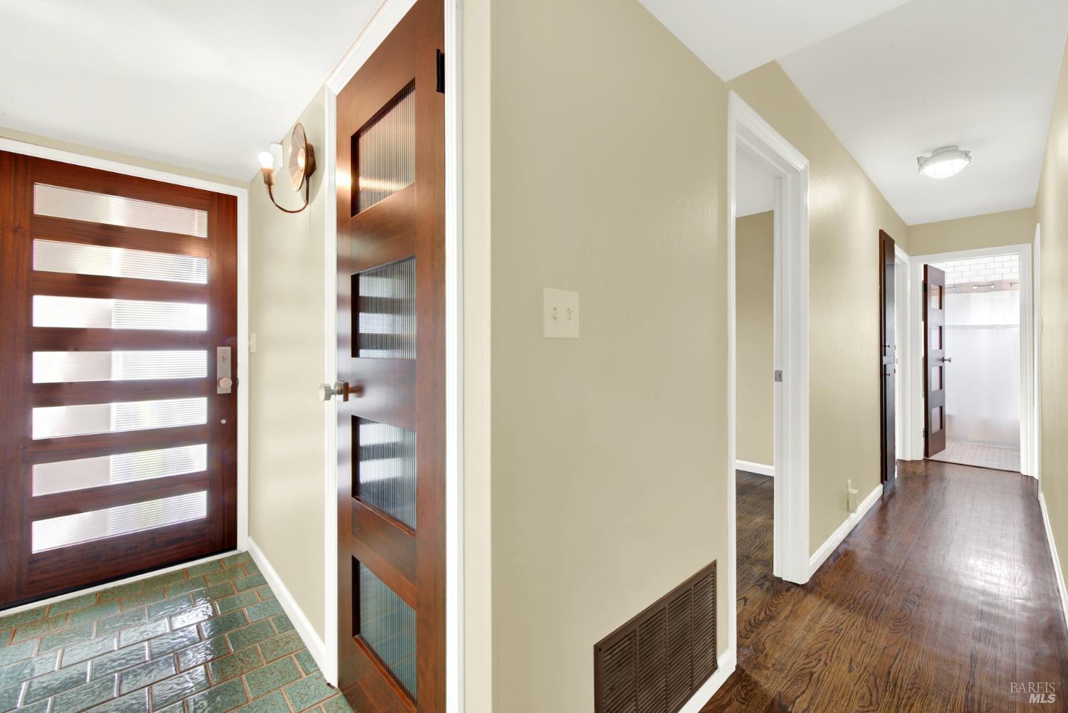 Detail Gallery Image 13 of 42 For 2407 Norton St, Napa,  CA 94558 - 3 Beds | 2 Baths