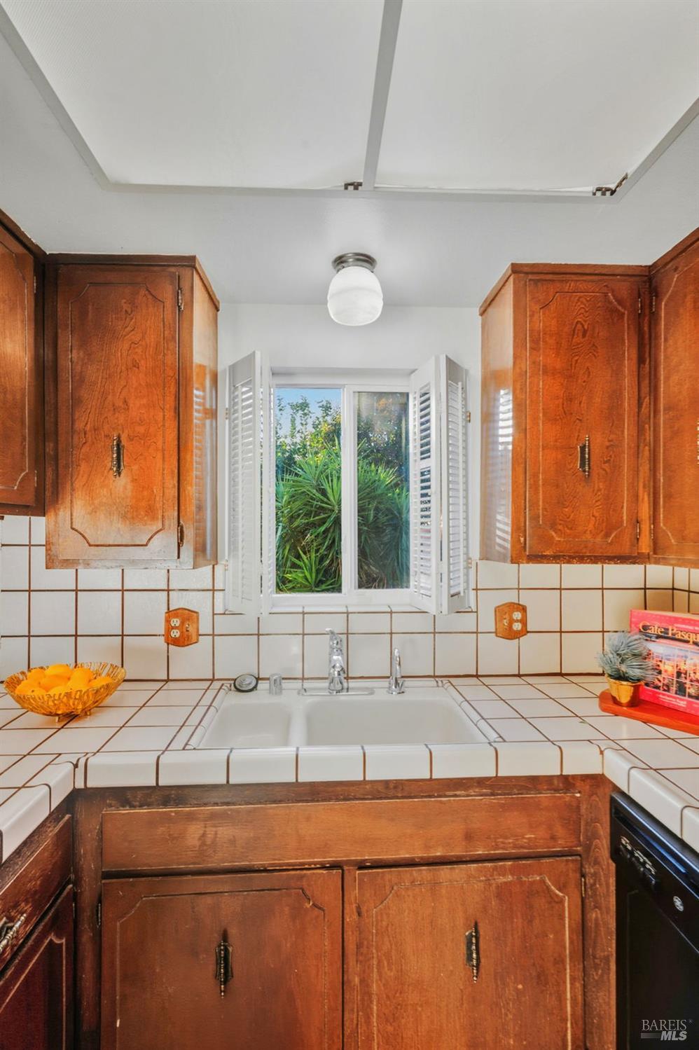 Detail Gallery Image 14 of 33 For 2657 Marigold Dr, Fairfield,  CA 94533 - 3 Beds | 2 Baths