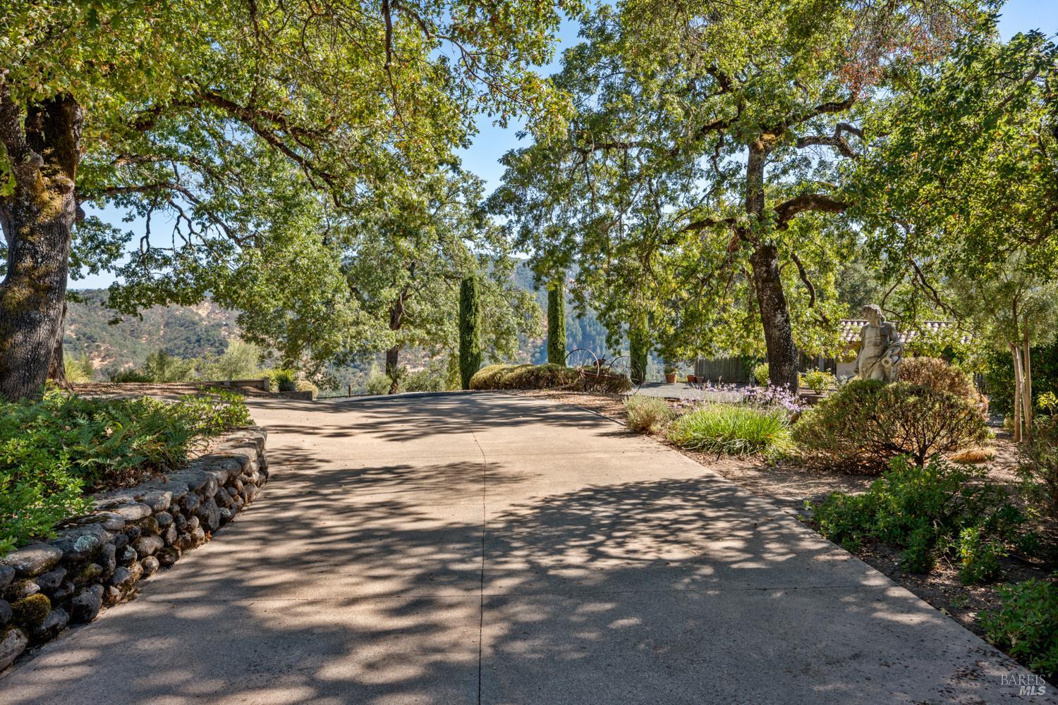 Detail Gallery Image 45 of 56 For 800 Boonville Rd, Ukiah,  CA 95482 - 4 Beds | 4 Baths