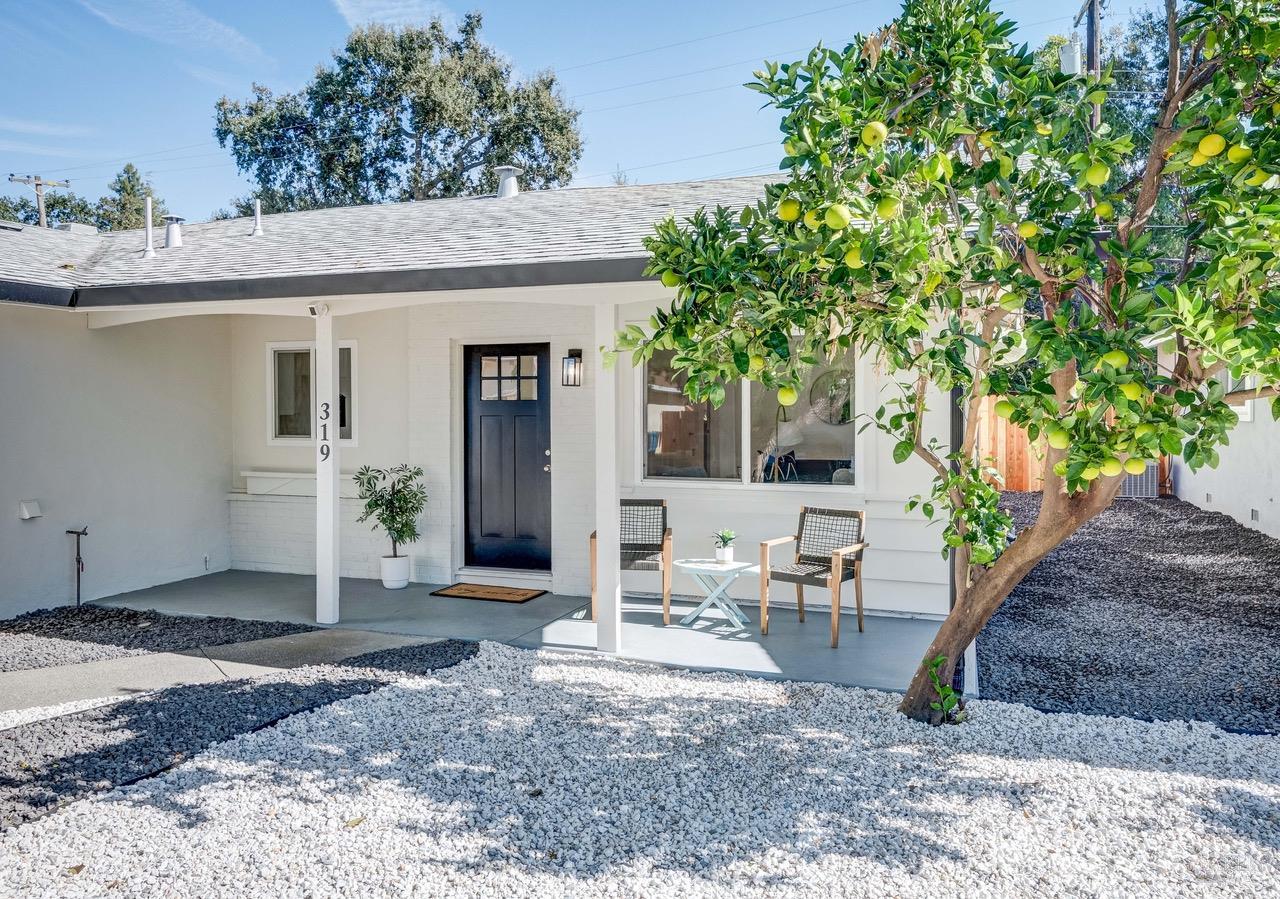 Detail Gallery Image 5 of 40 For 319 N West St, Vacaville,  CA 95688 - 3 Beds | 2 Baths