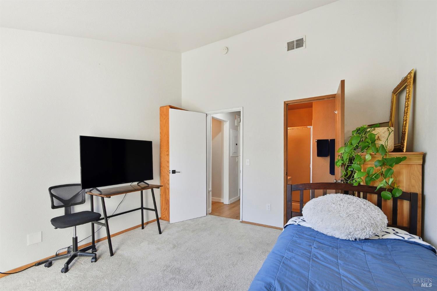Detail Gallery Image 21 of 32 For 1536 Mission Blvd, Santa Rosa,  CA 95409 - 2 Beds | 2/1 Baths