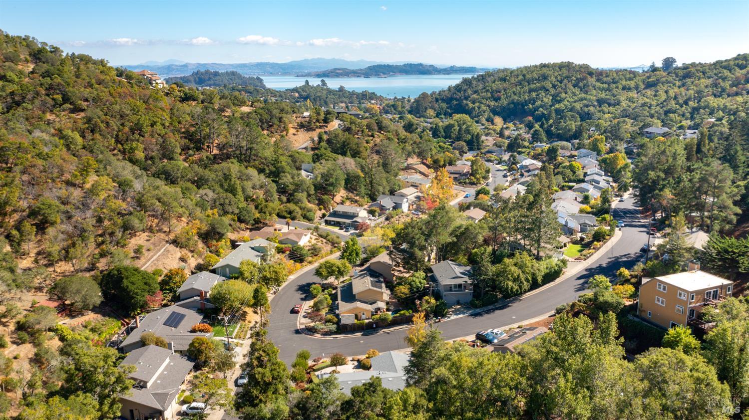 Detail Gallery Image 39 of 40 For 175 Rollingwood Dr, San Rafael,  CA 94901 - 3 Beds | 2 Baths